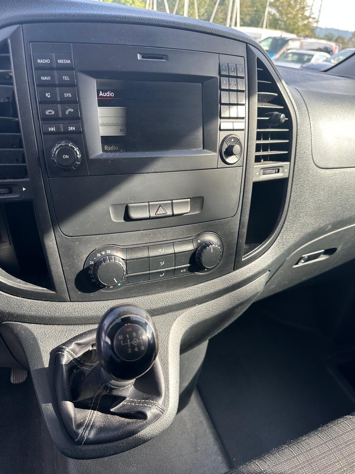 MERCEDES-BENZ VITO 109-image-6
