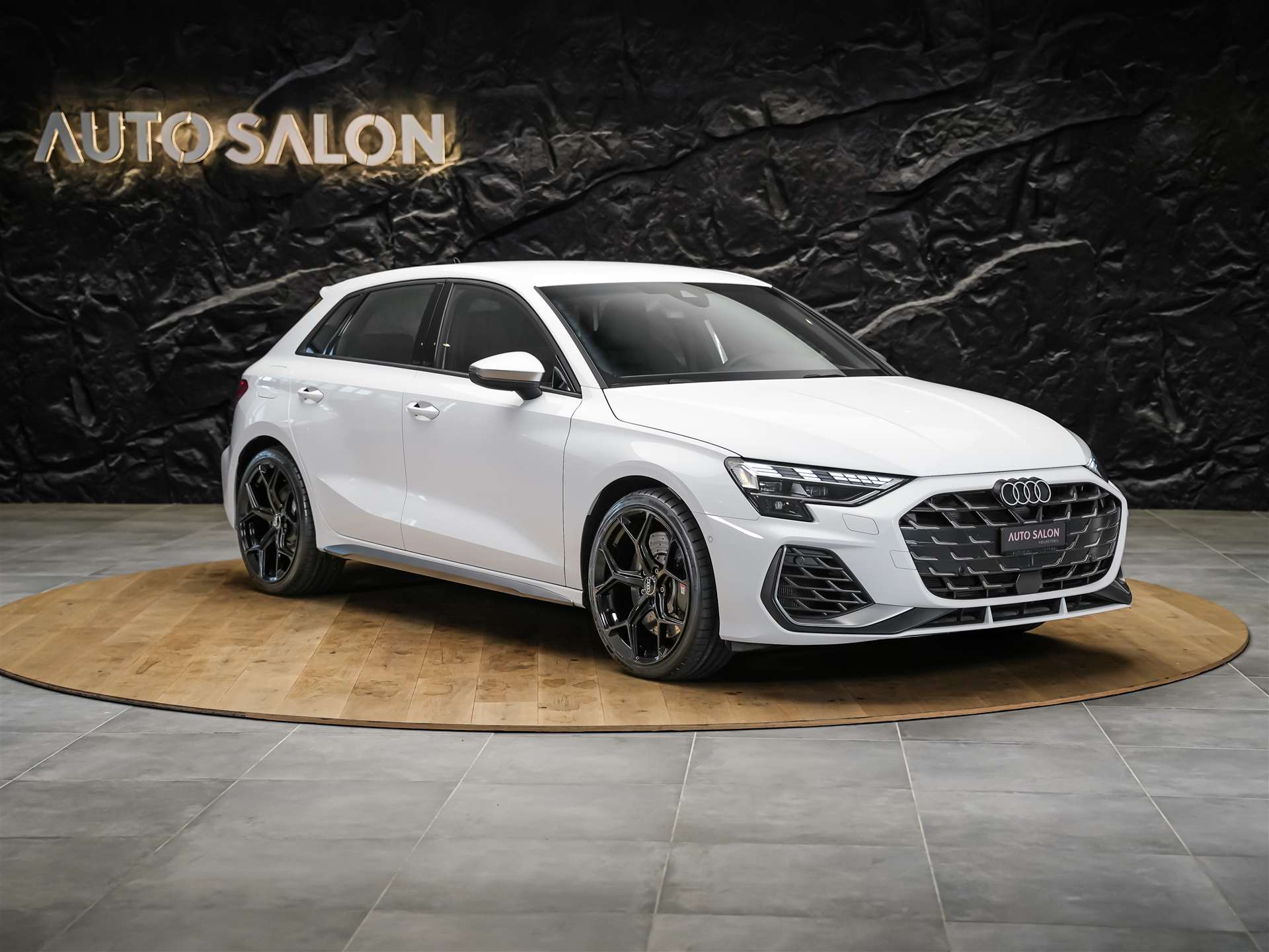 AUDI S3 Sportback TFSI quattro S-tronic*19"Felgen*Werksgarantie*Matrix-LED*Assistenten*-image-5