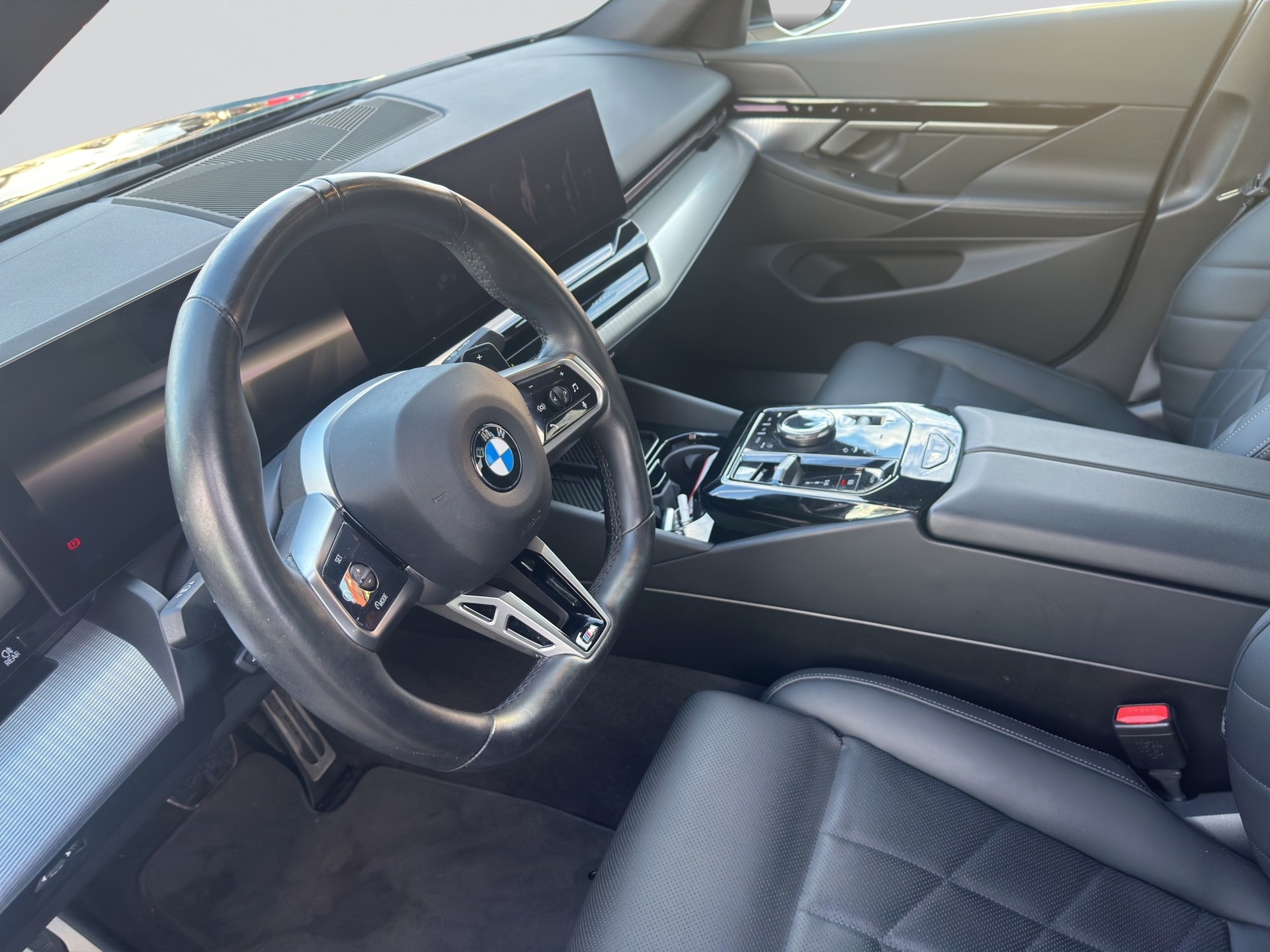 BMW 520d 48V M Sport Steptronic-image-6
