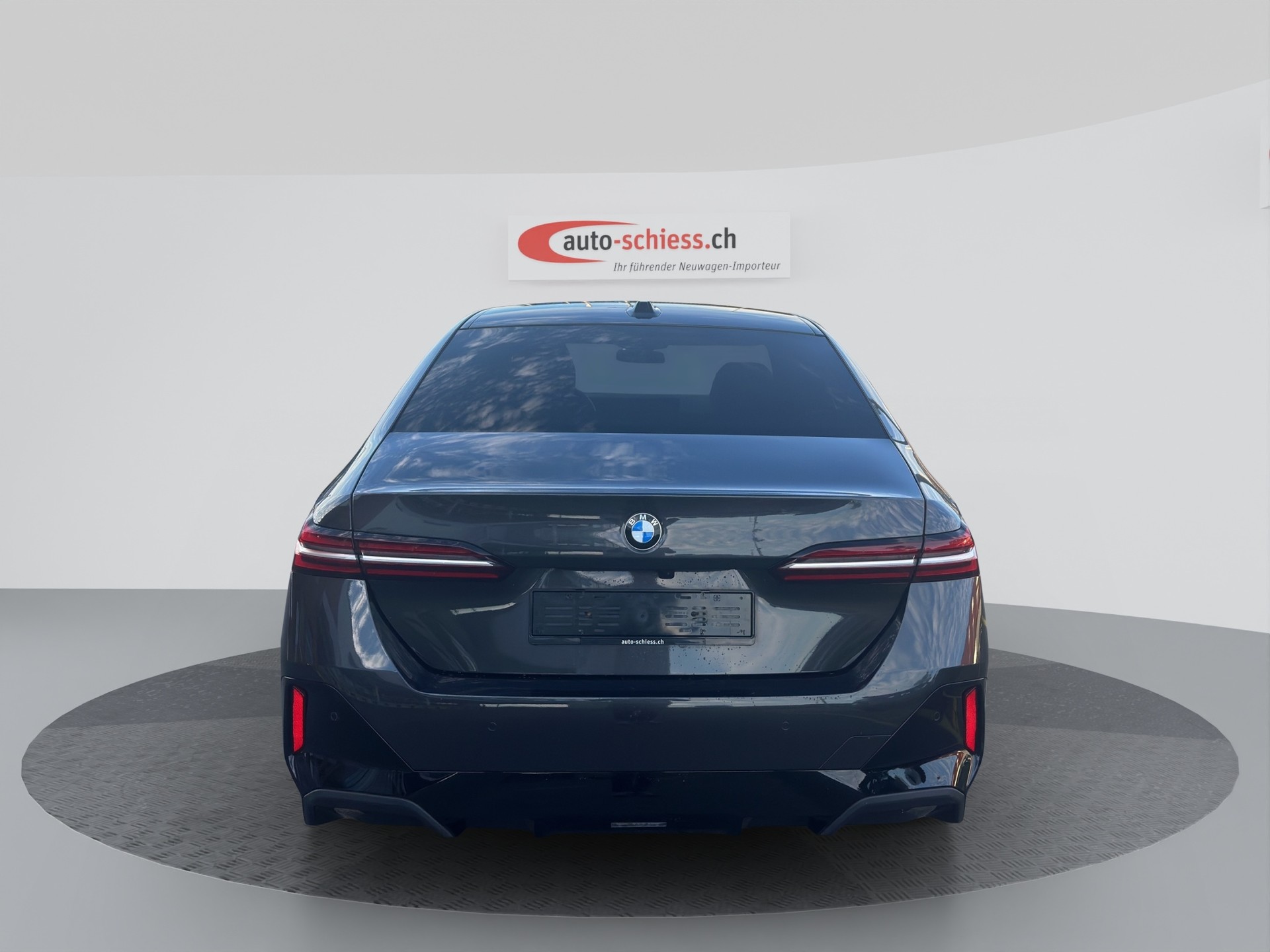 BMW 520d 48V M Sport Steptronic-image-3