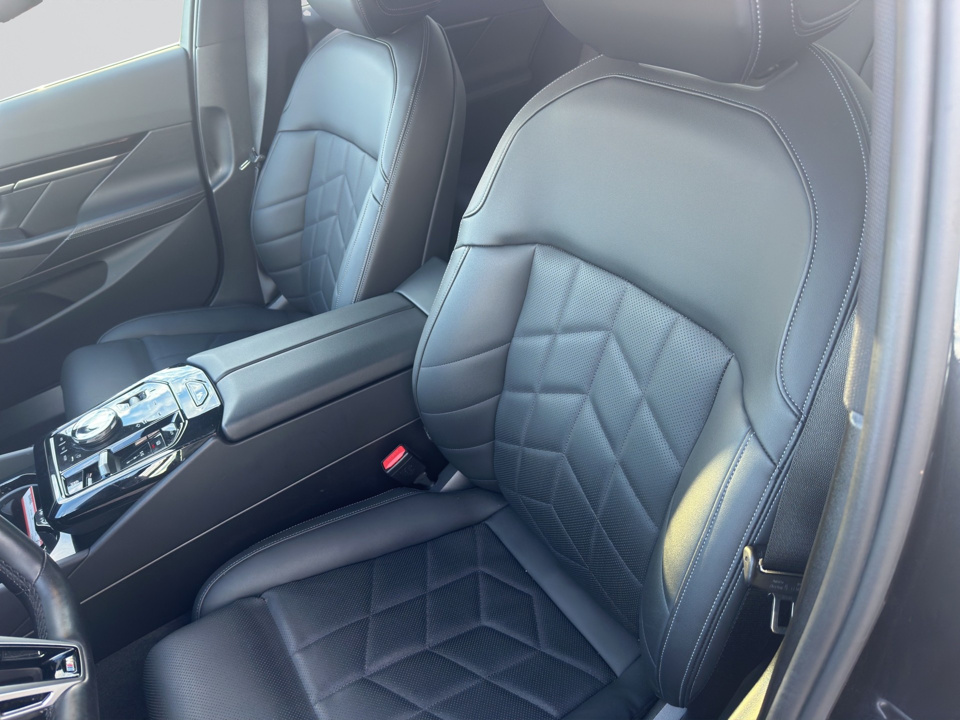BMW 520d 48V M Sport Steptronic-image-5