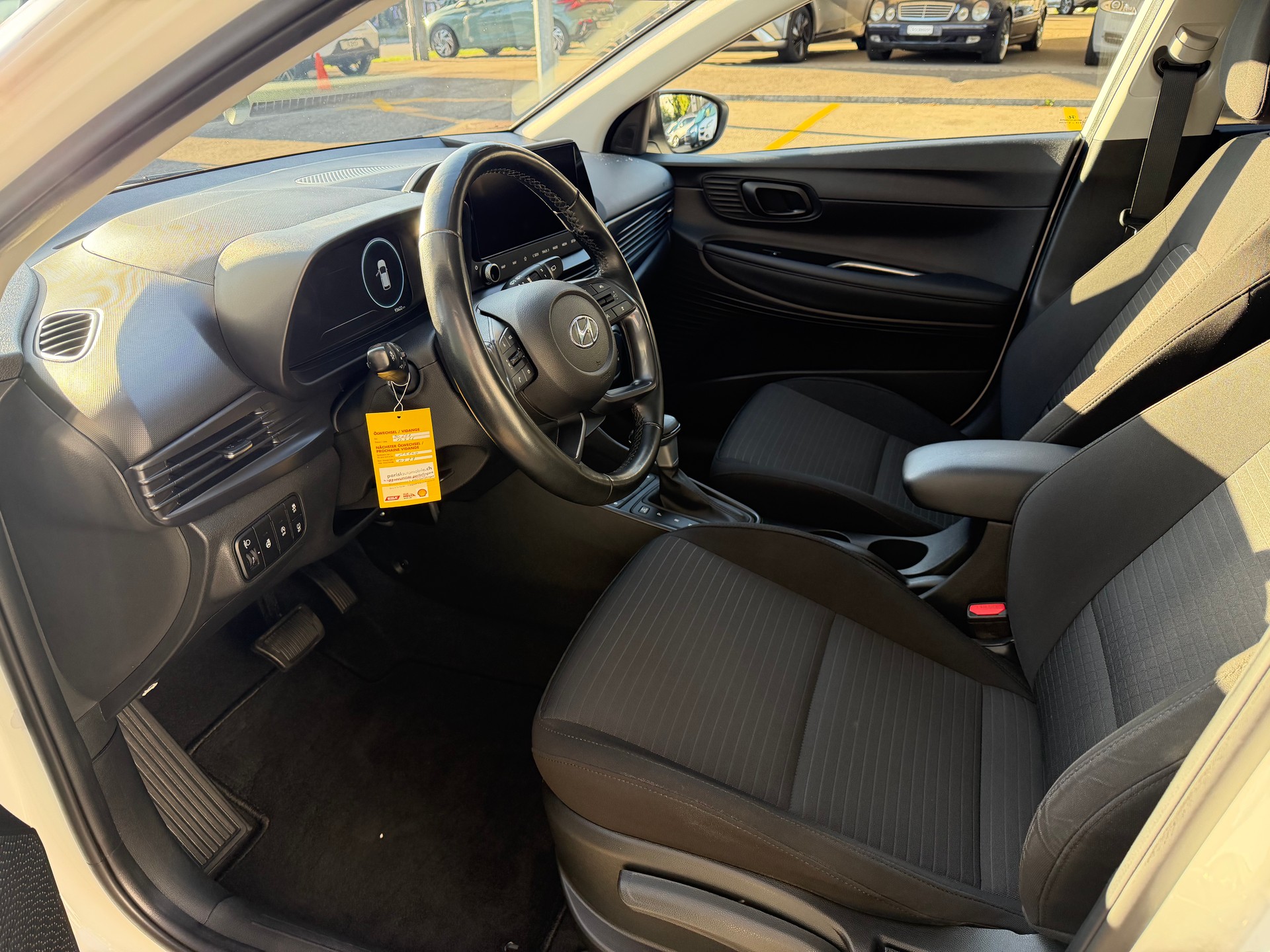 HYUNDAI i20 1.0 T-GDi Amplia DCT-image-10