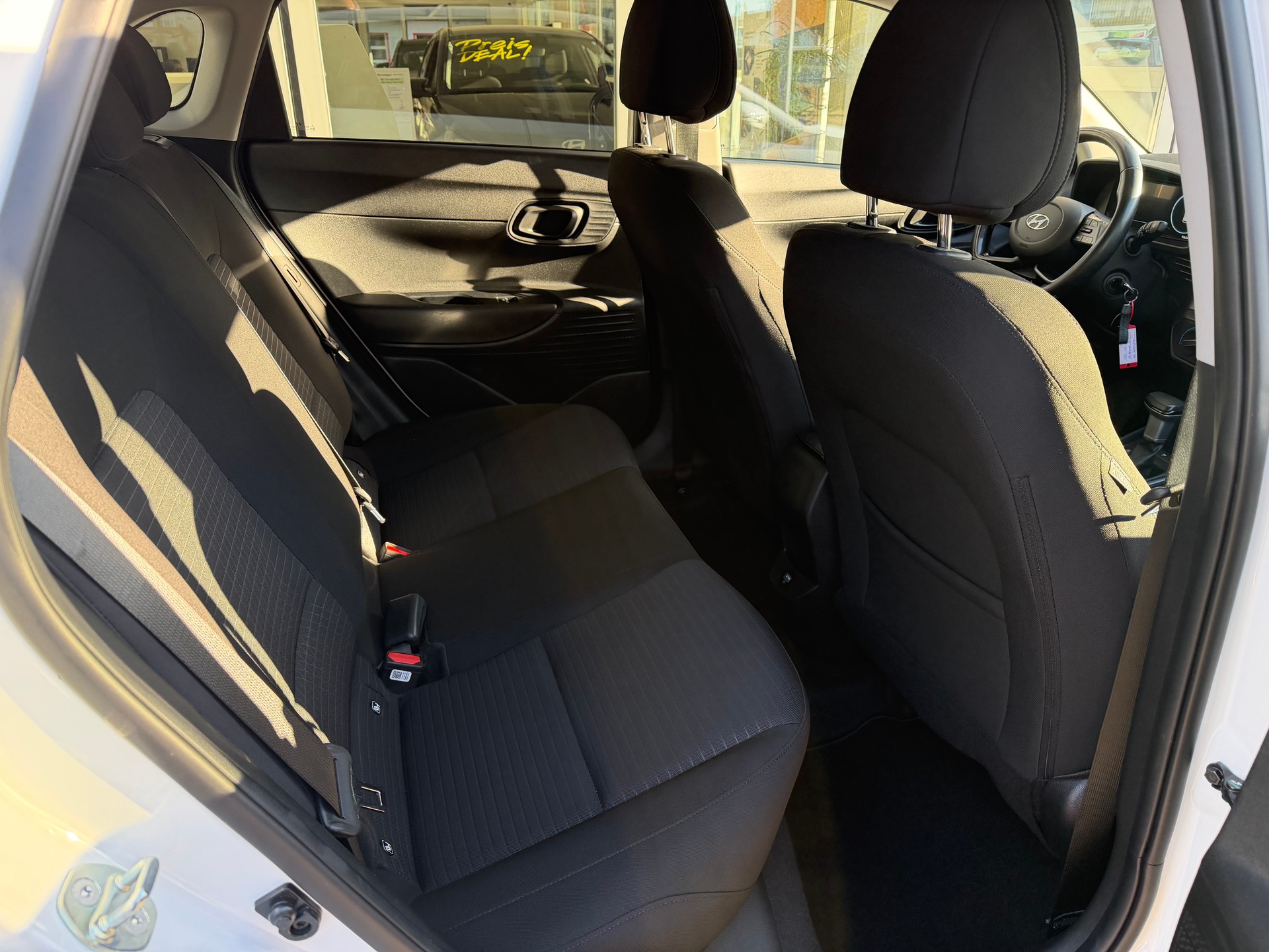 HYUNDAI i20 1.0 T-GDi Amplia DCT-image-6