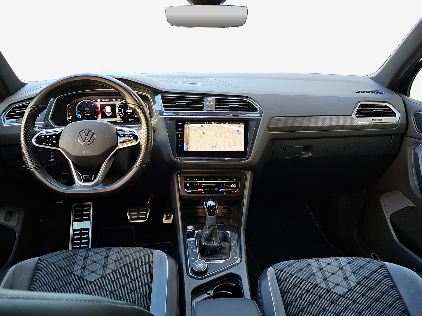 VW Tiguan 2.0 TDI SCR R-Line 4Motion DSG-image-8