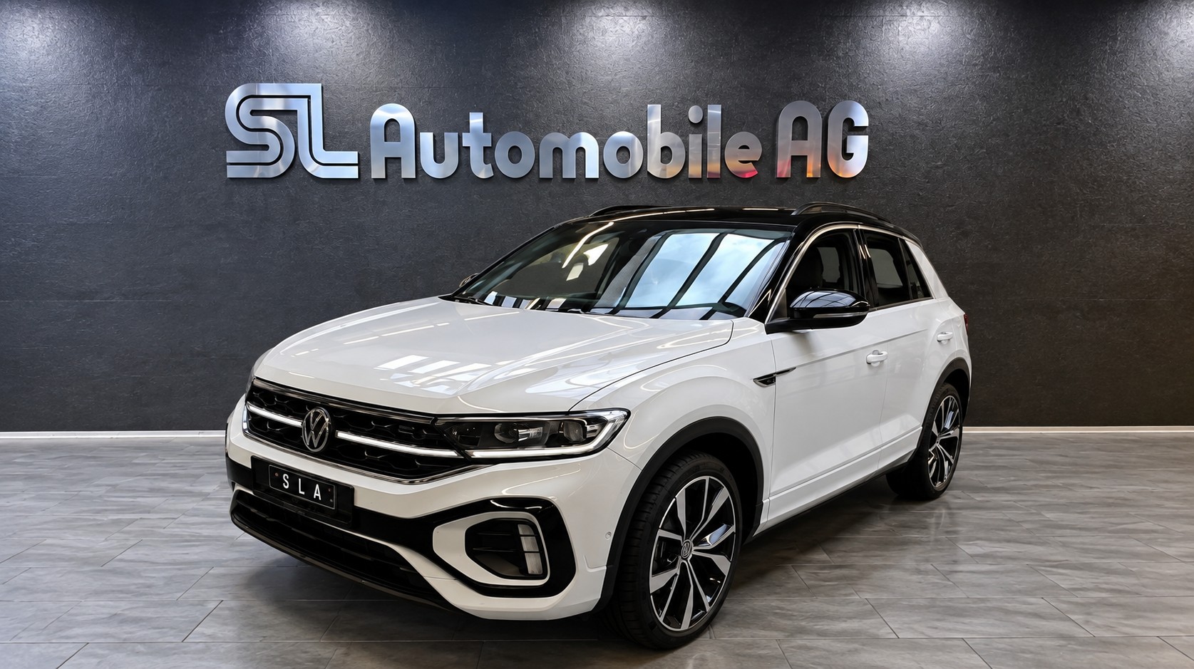 VW T-Roc 2.0 TSI R-Line DSG 4Motion / Panoramadach / Vollausstattung / Leasing ab 299.--image-0
