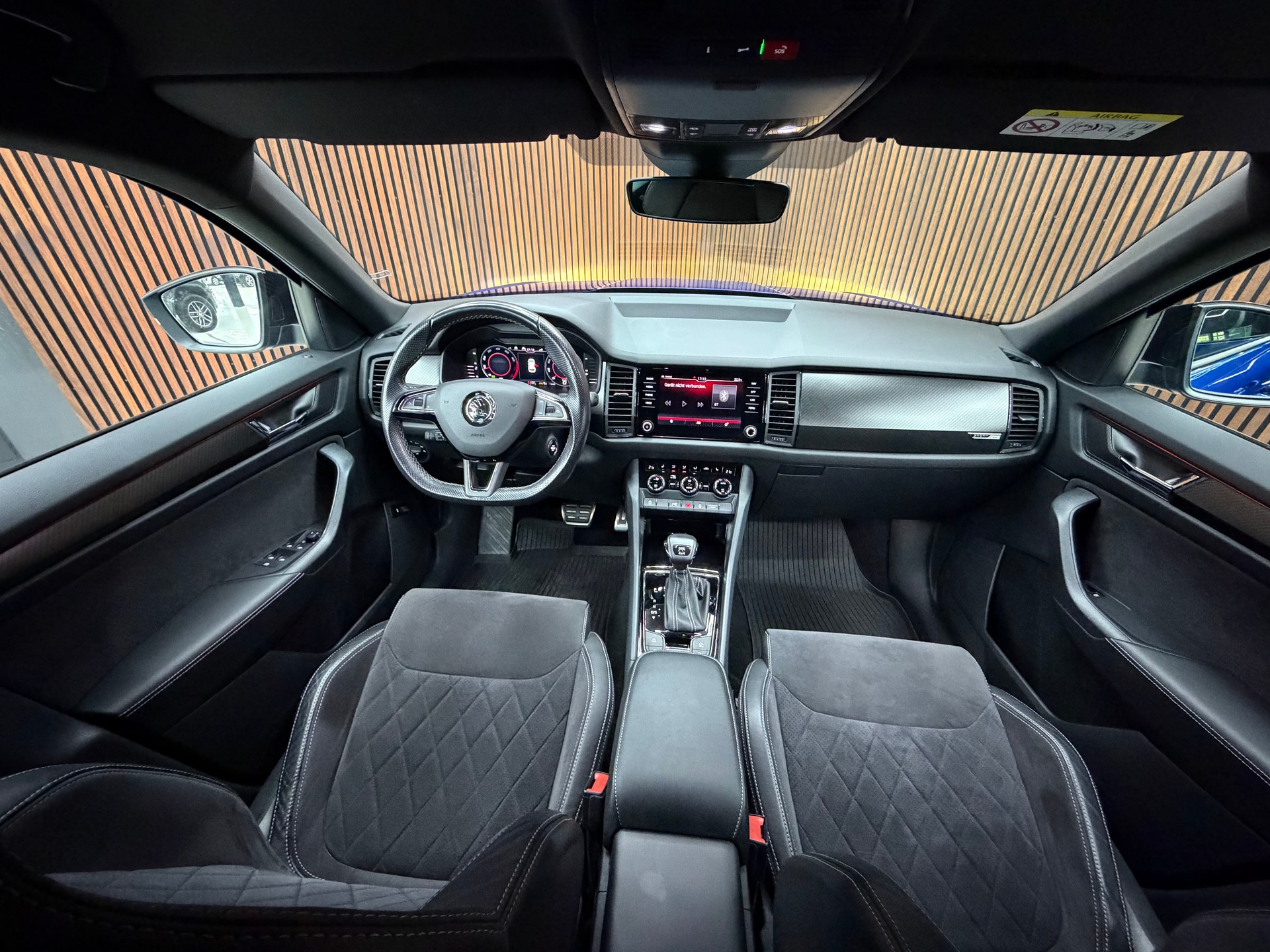 SKODA SportLine 2.0TSI 4x4 190PS DSG-image-11