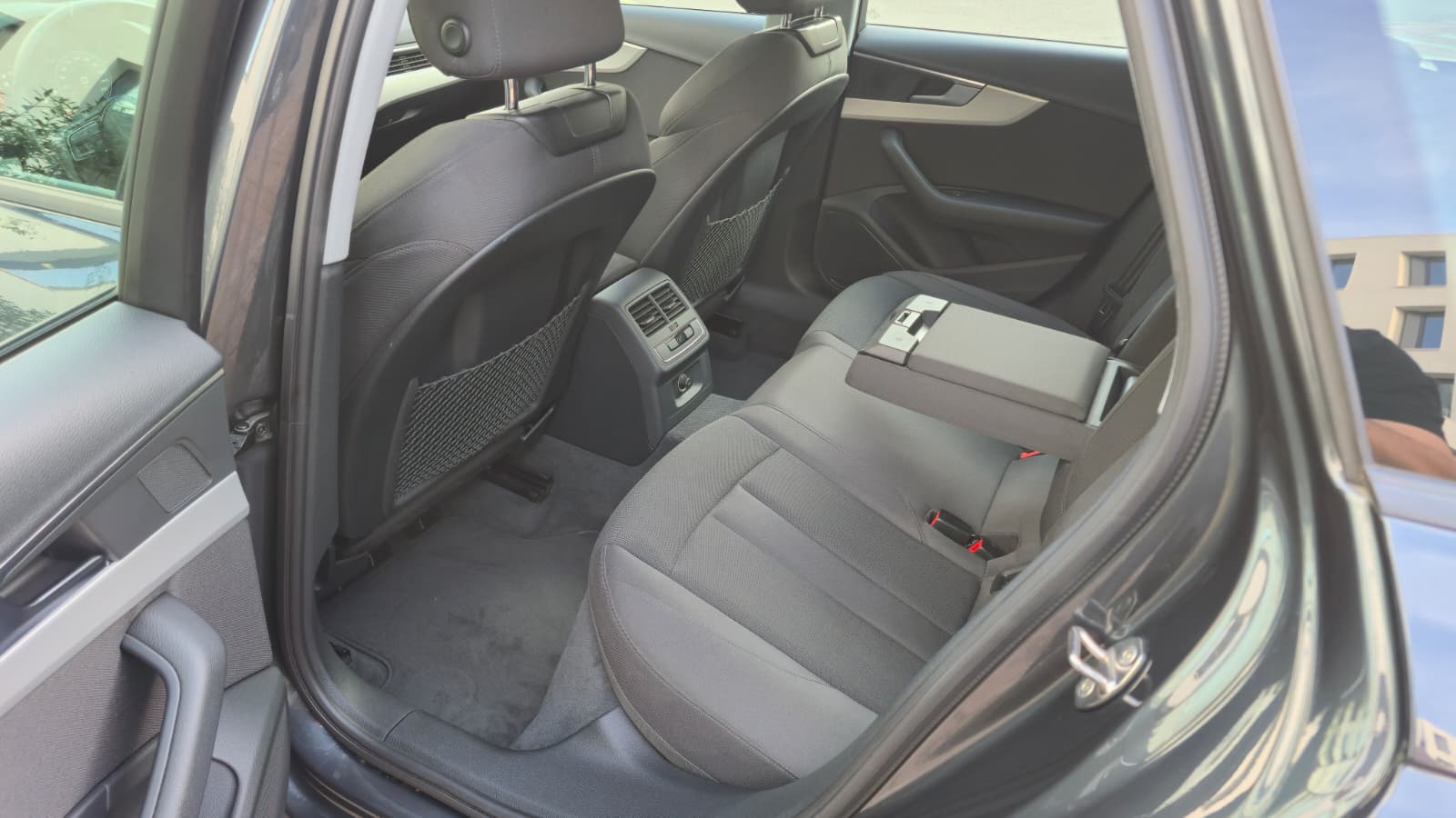 AUDI A4 Avant 35 TDI S-tronic| Ab MFK| Frisch ab Service| Rückfahrt Kamera| Lane Assistent| Totwinkel Assistent| Top Gepflegt-image-11