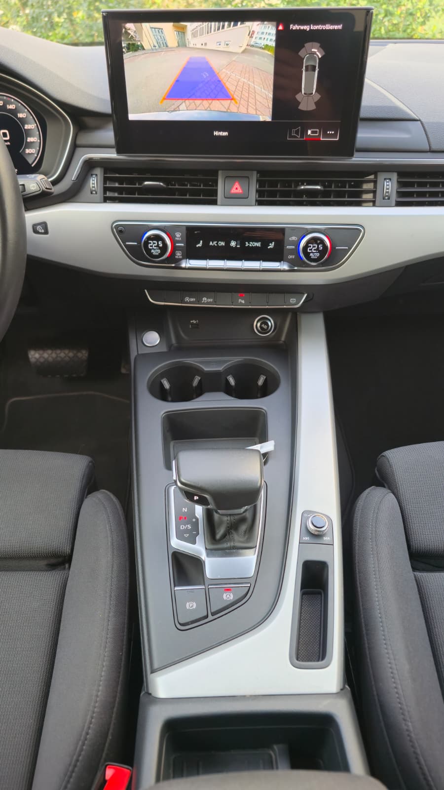 AUDI A4 Avant 35 TDI S-tronic| Ab MFK| Frisch ab Service| Rückfahrt Kamera| Lane Assistent| Totwinkel Assistent| Top Gepflegt-image-13