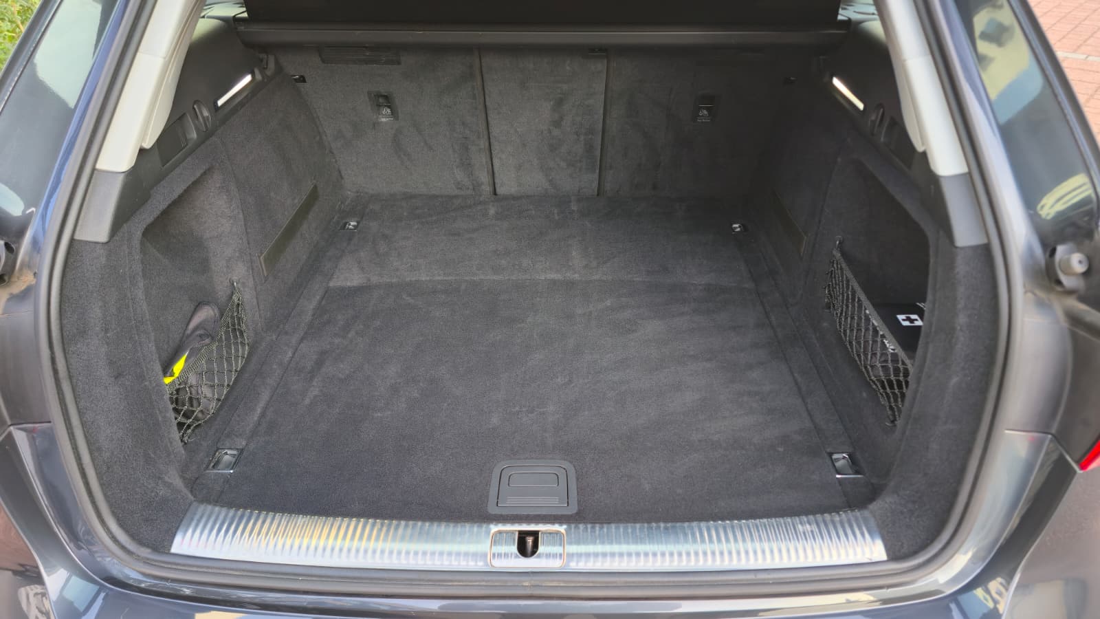 AUDI A4 Avant 35 TDI S-tronic| Ab MFK| Frisch ab Service| Rückfahrt Kamera| Lane Assistent| Totwinkel Assistent| Top Gepflegt-image-15