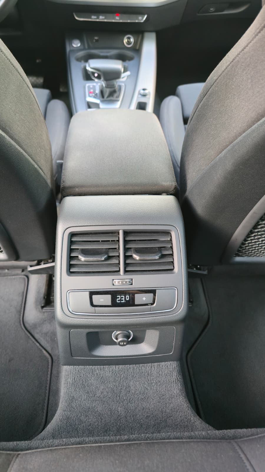 AUDI A4 Avant 35 TDI S-tronic| Ab MFK| Frisch ab Service| Rückfahrt Kamera| Lane Assistent| Totwinkel Assistent| Top Gepflegt-image-14