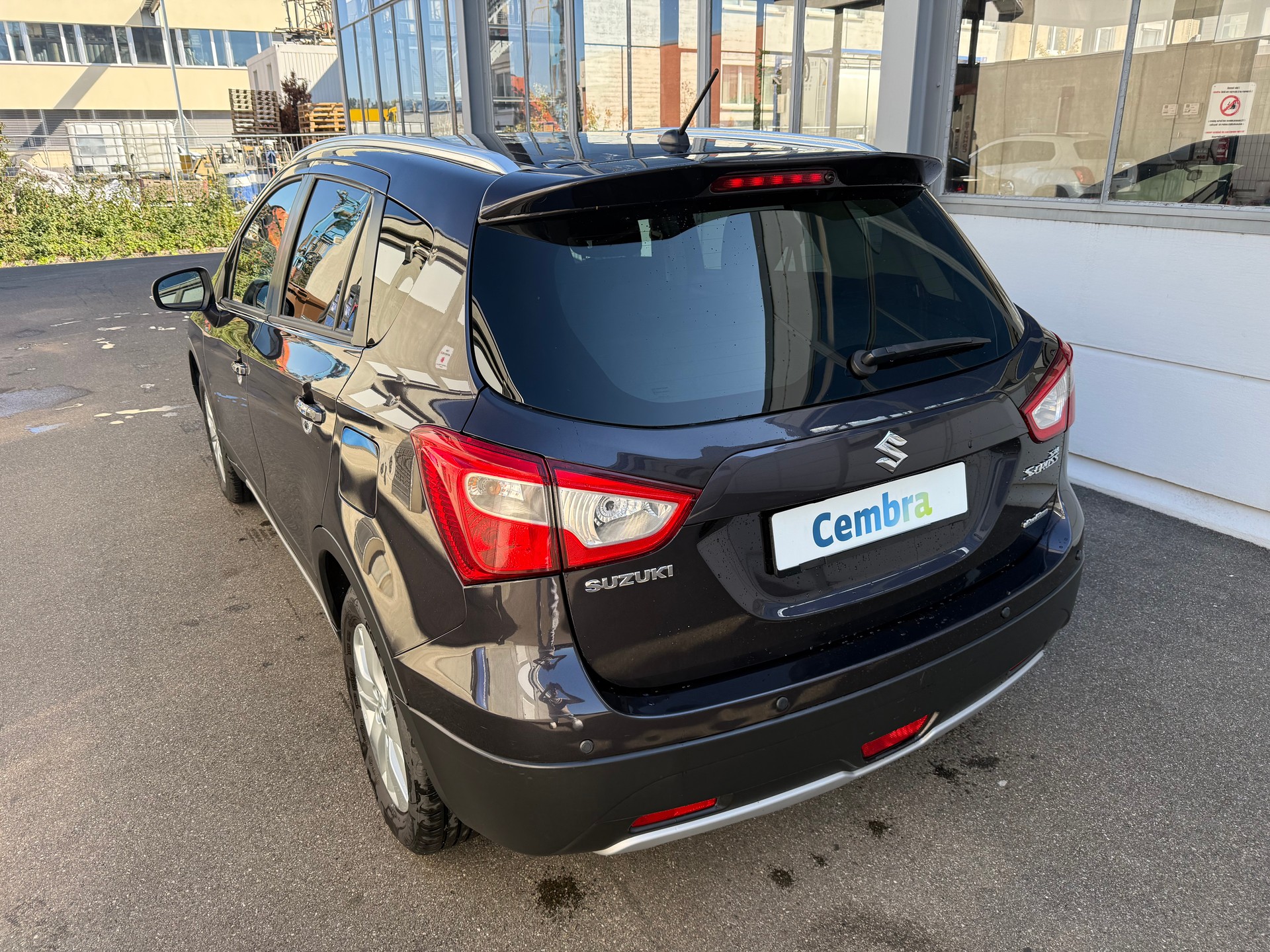 SUZUKI SX4 S-Cross 1.6 16V GL 4WD *Frisch ab MFK *Hagelschaden *Sitzheizung *Tempomat *Freisprechanlage *Abnehmbare AHK *Start/Stop-image-5
