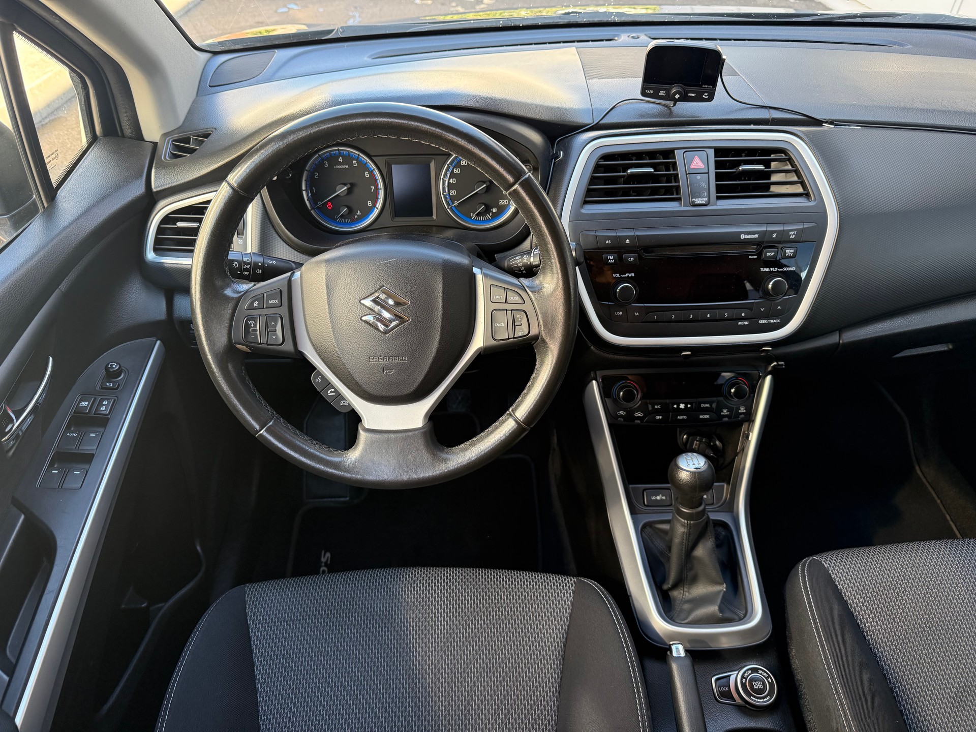 SUZUKI SX4 S-Cross 1.6 16V GL 4WD *Frisch ab MFK *Hagelschaden *Sitzheizung *Tempomat *Freisprechanlage *Abnehmbare AHK *Start/Stop-image-11