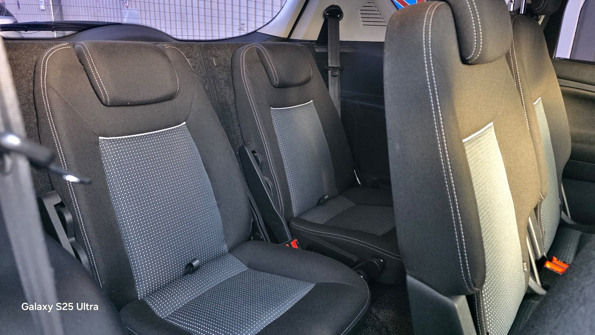 FORD S-Max 1.6 SCTi KNIE-Edition-image-7