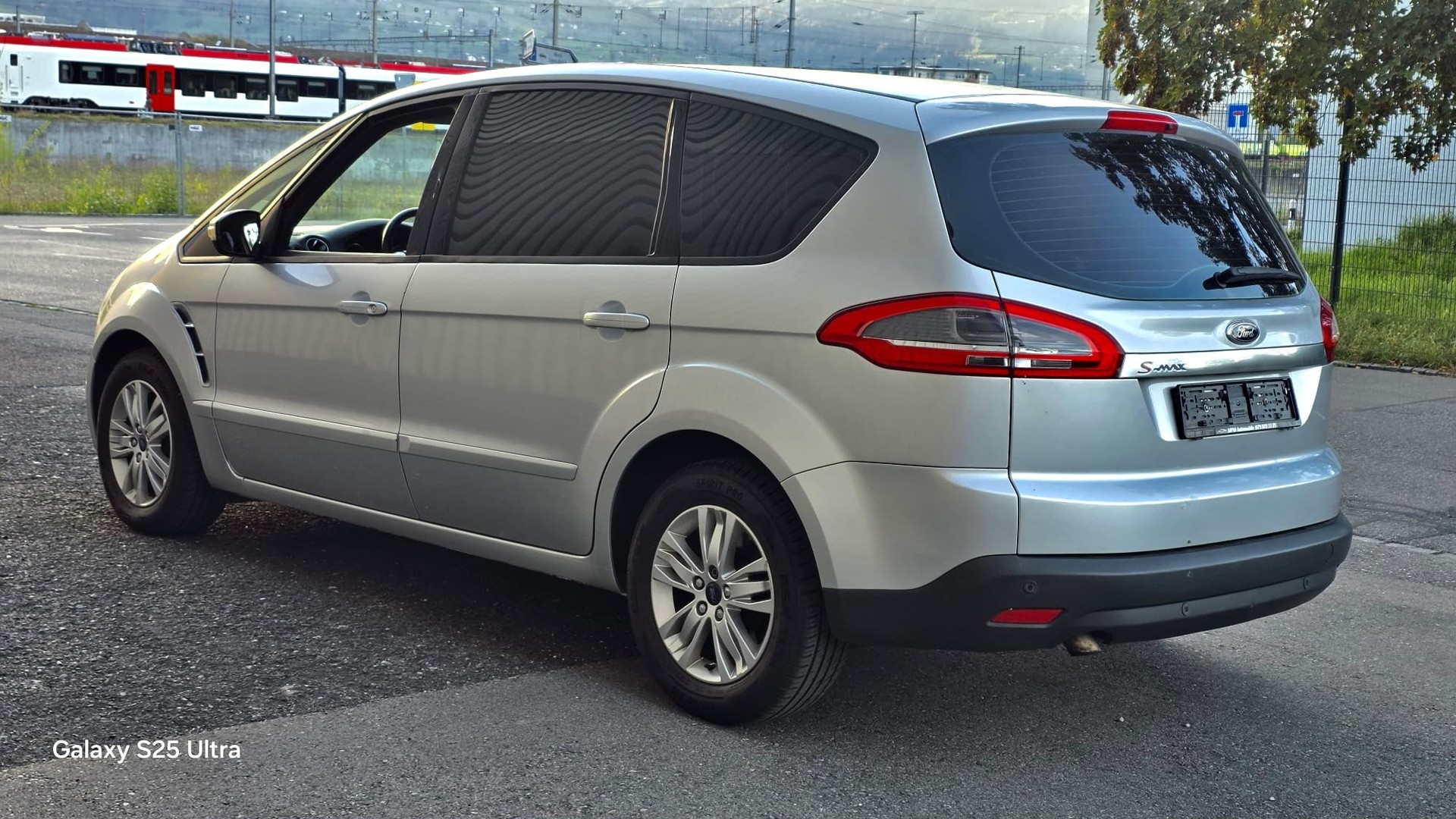 FORD S-Max 1.6 SCTi KNIE-Edition-image-3