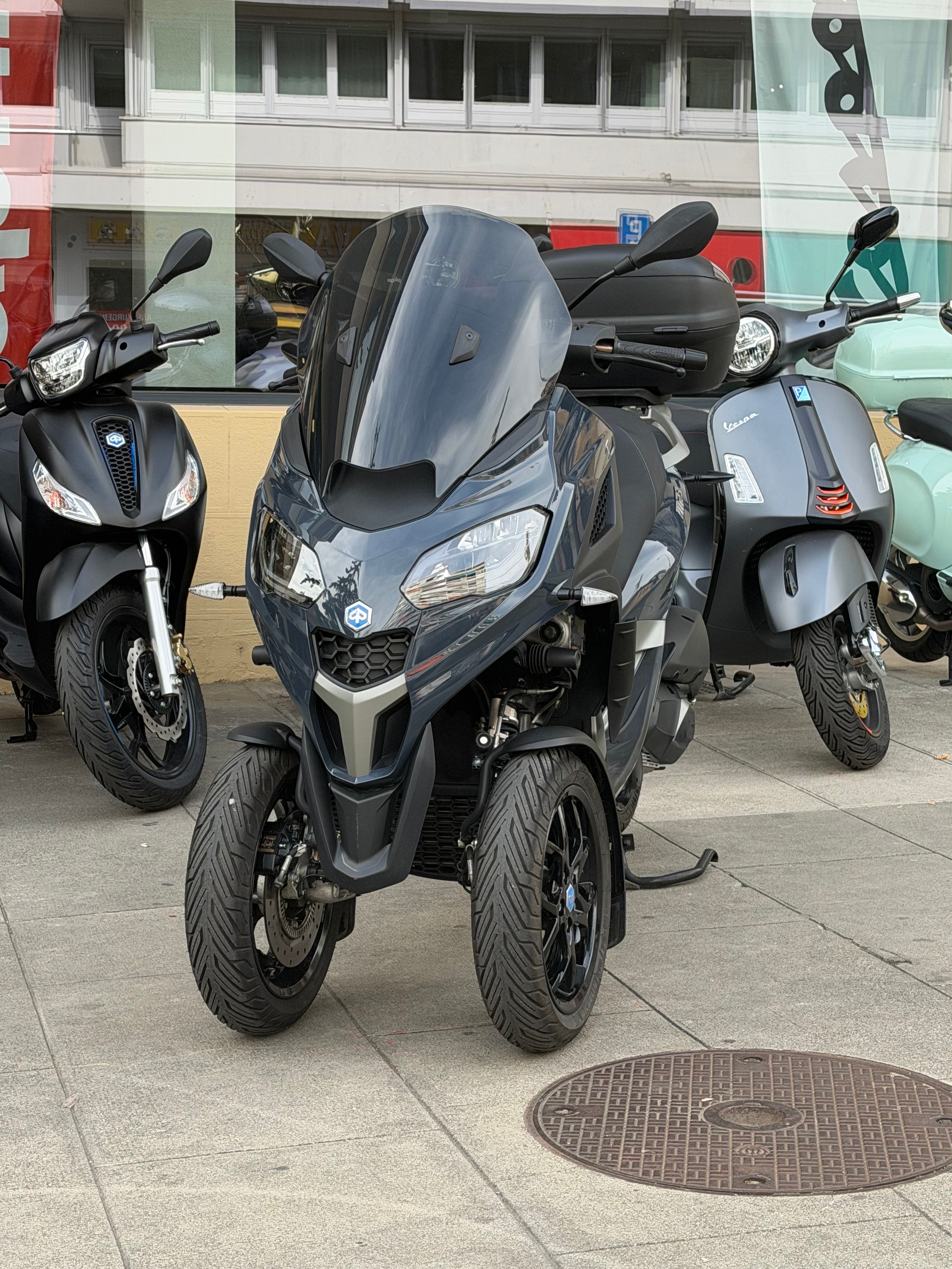 PIAGGIO MP3 310 Euro 5+-image-1