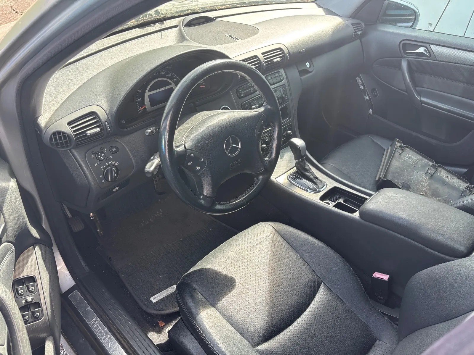 MERCEDES-BENZ C 30 CDI AMG Automatic-image-4