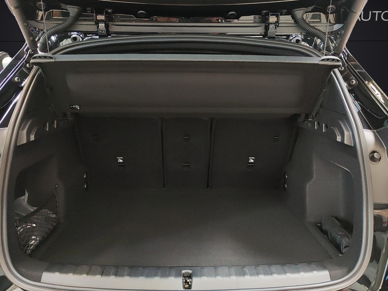 BMW X1 U11 M35i-image-16