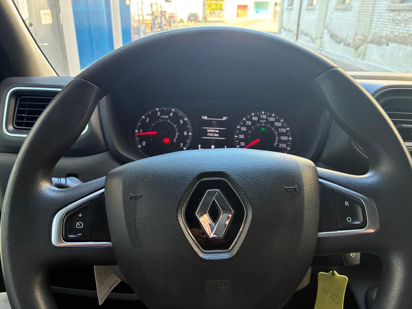RENAULT Master T33 2.3dCi 135 L2H2-image-15