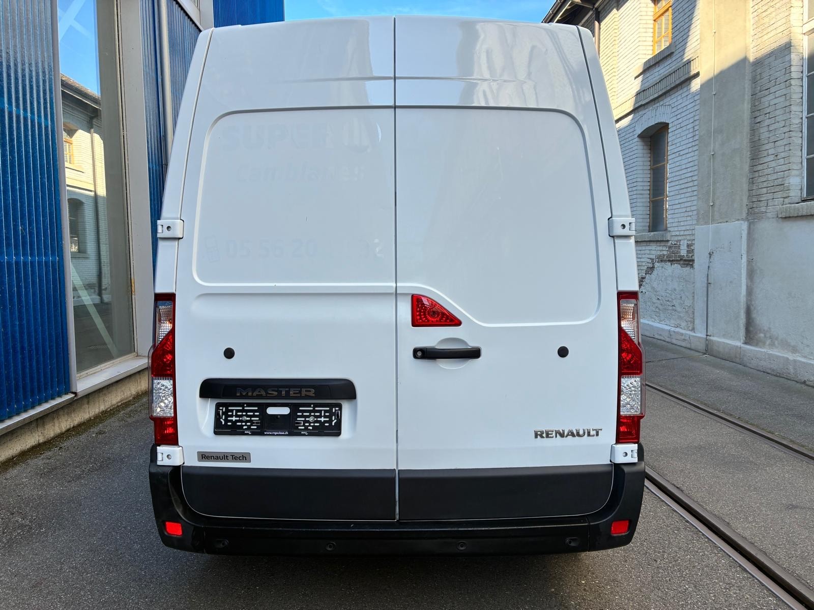 RENAULT Master T33 2.3dCi 135 L2H2-image-10