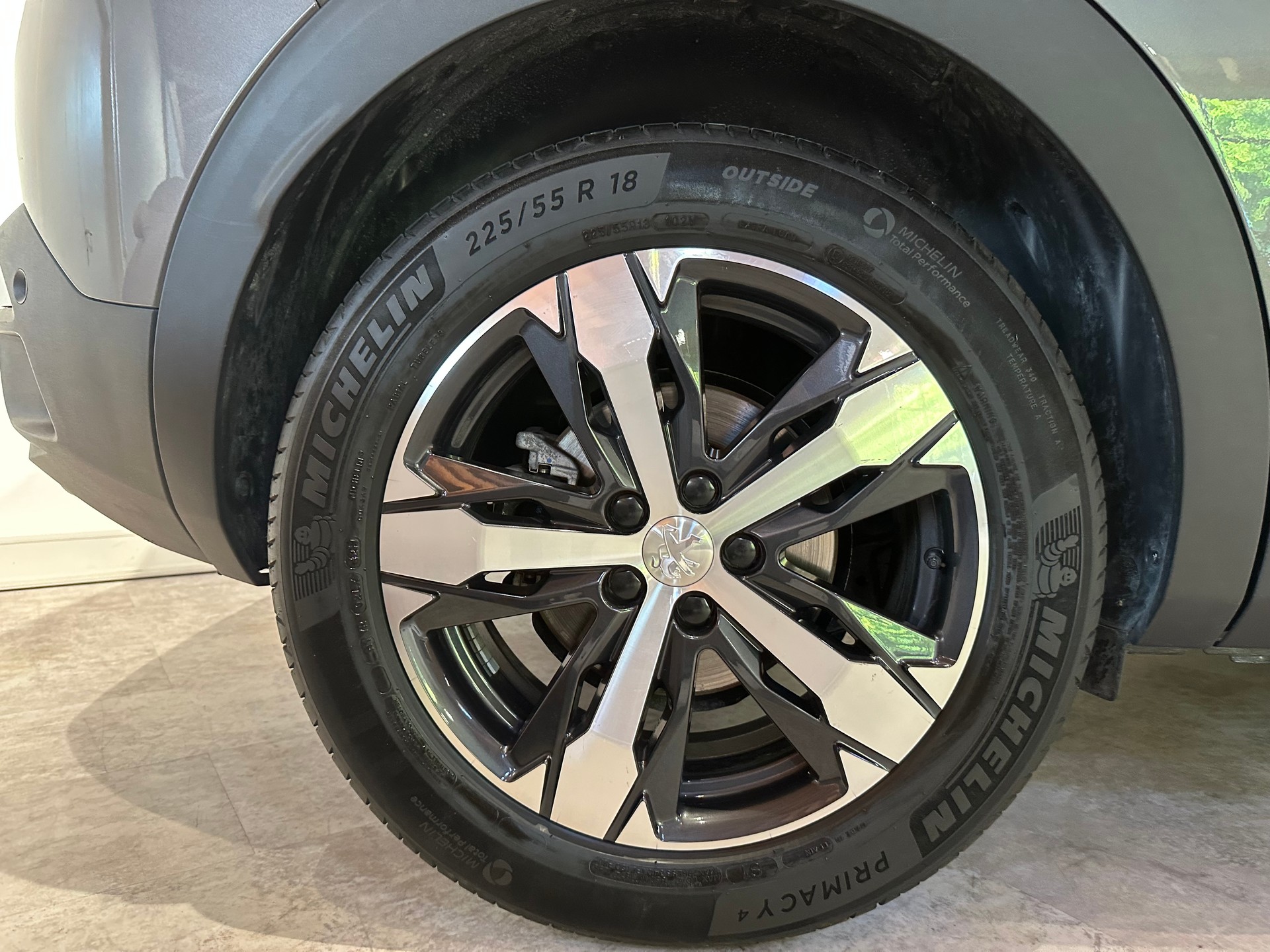 PEUGEOT 3008 1.5 BlueHDi GT Line EAT/Vollausstattung/8 x Aluräder/1. Jahr Garantie-image-29