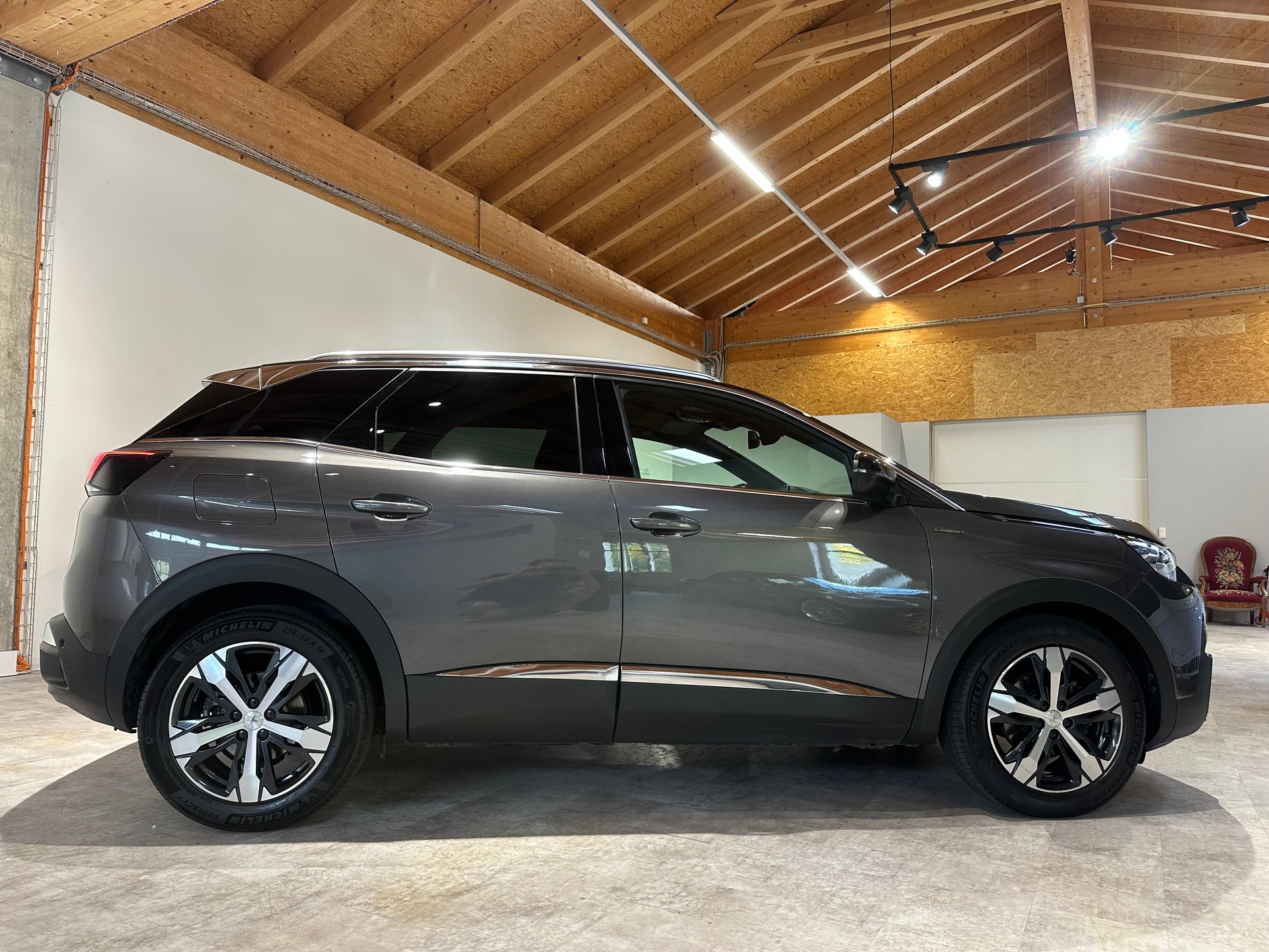 PEUGEOT 3008 1.5 BlueHDi GT Line EAT/Vollausstattung/8 x Aluräder/1. Jahr Garantie-image-8