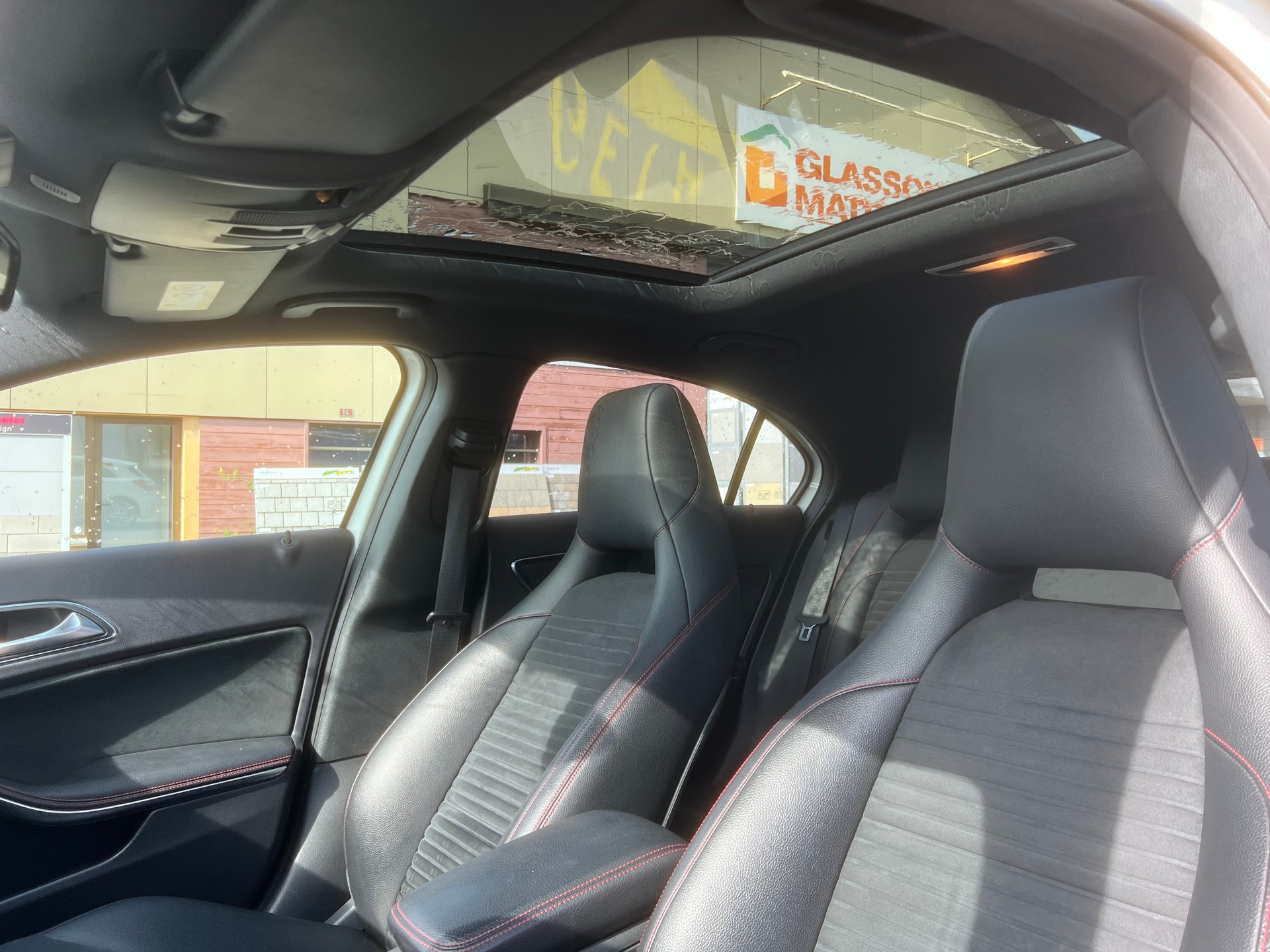 MERCEDES-BENZ A 200 AMG Line-image-11