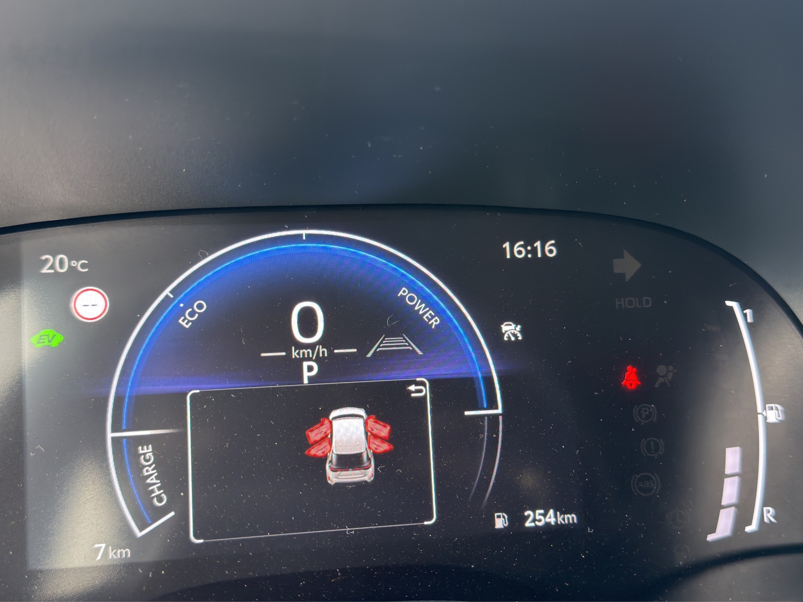 TOYOTA Yaris Cross 1.5 Style 4x2 Hybrid-image-10