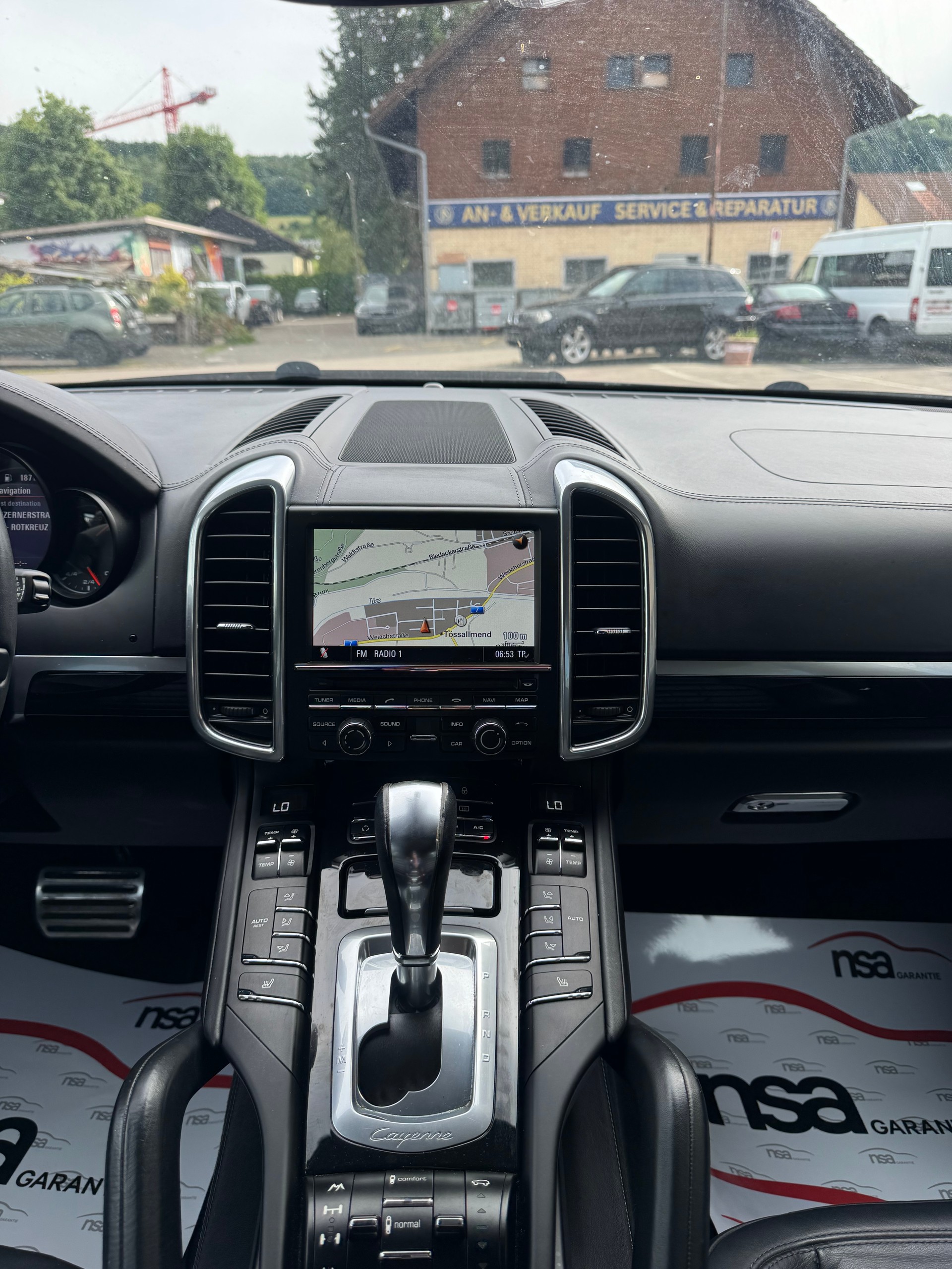 PORSCHE Cayenne S-image-11
