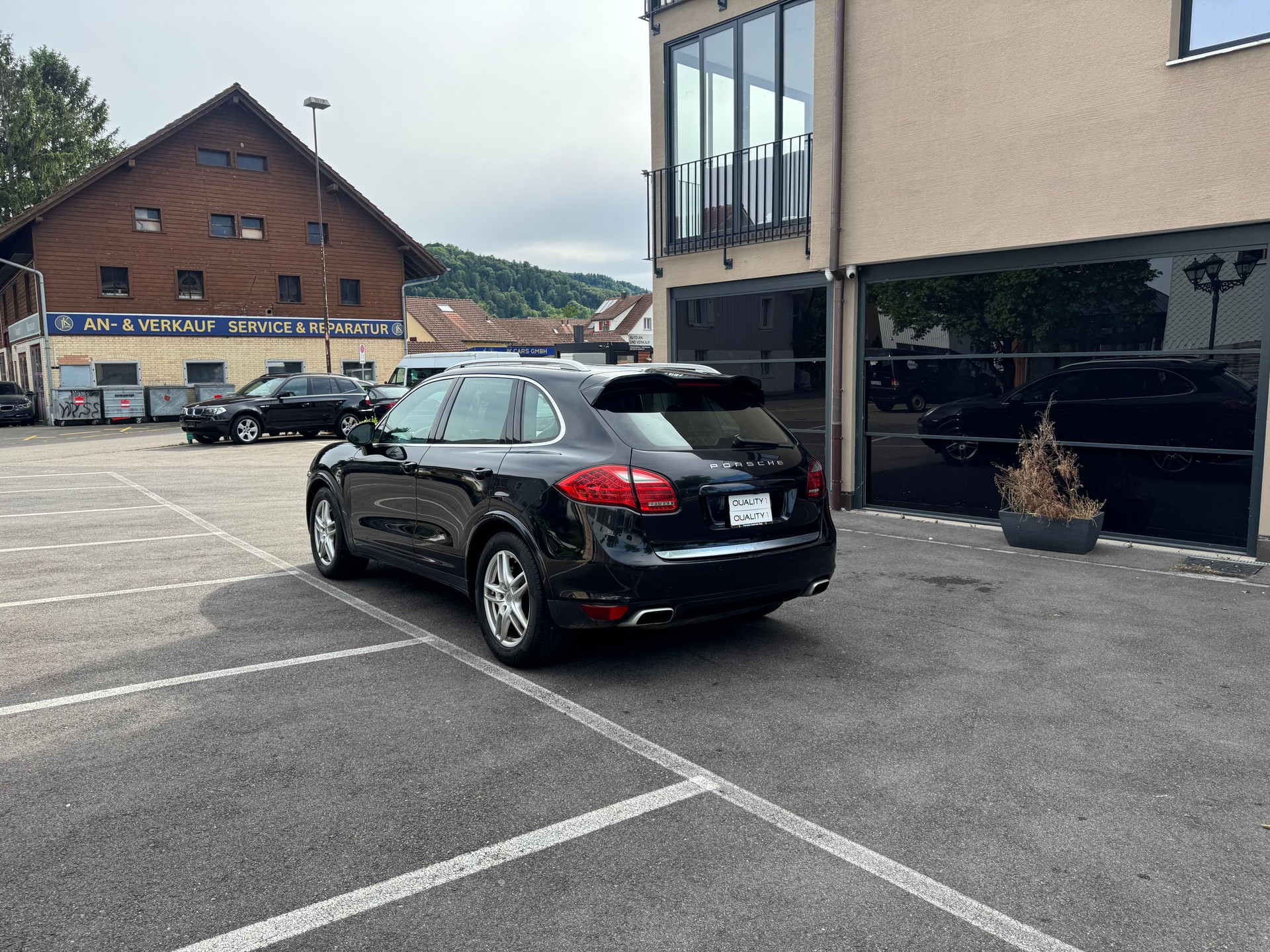 PORSCHE Cayenne S-image-6