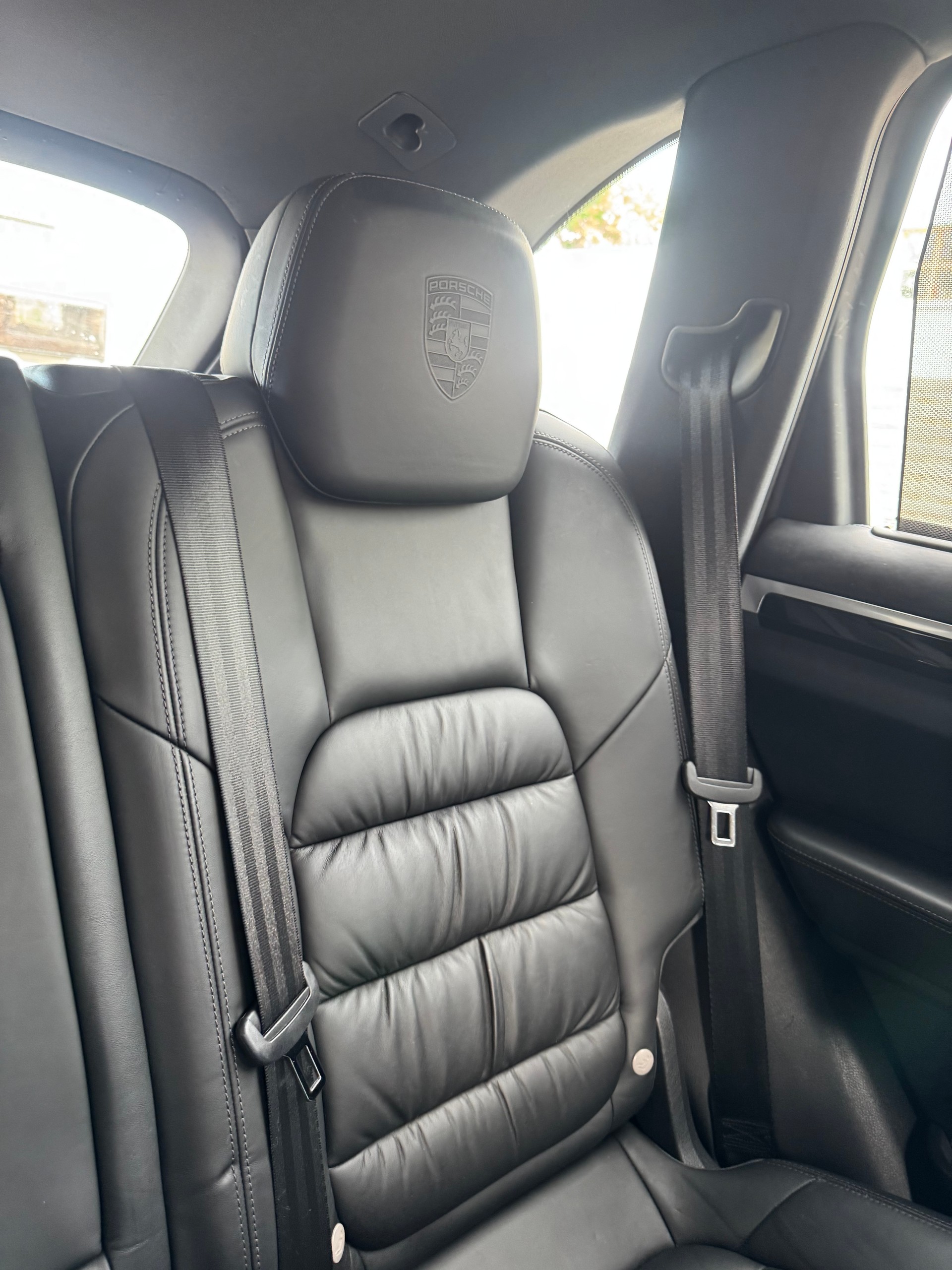 PORSCHE Cayenne S-image-15