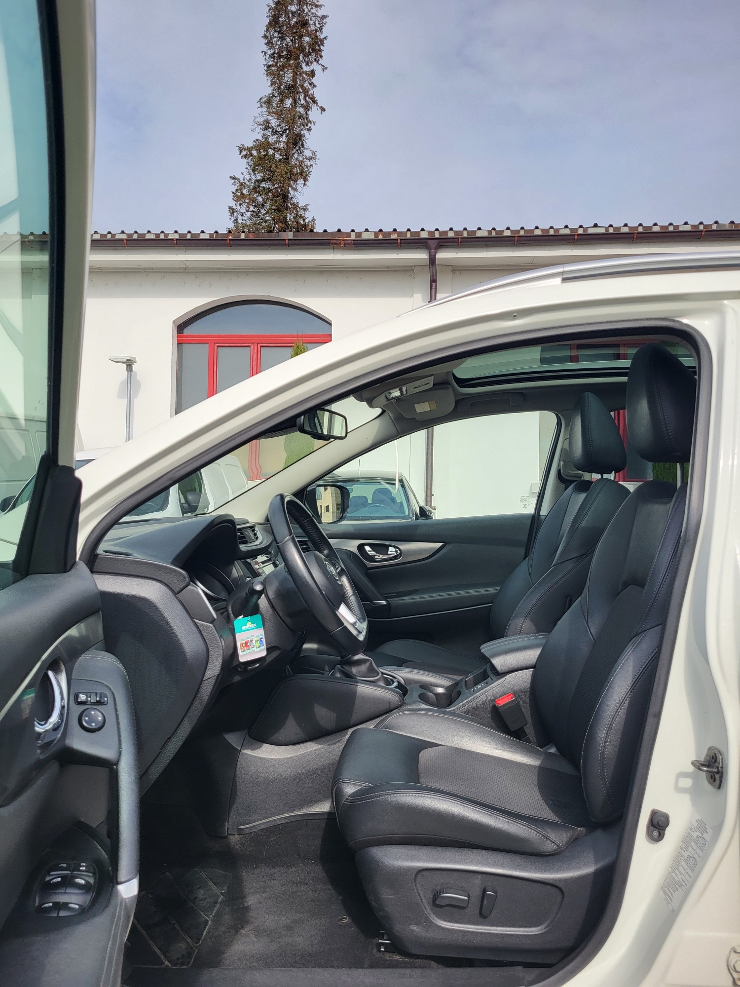 NISSAN Qashqai 1.3 DIG-T tekna DCT-image-10