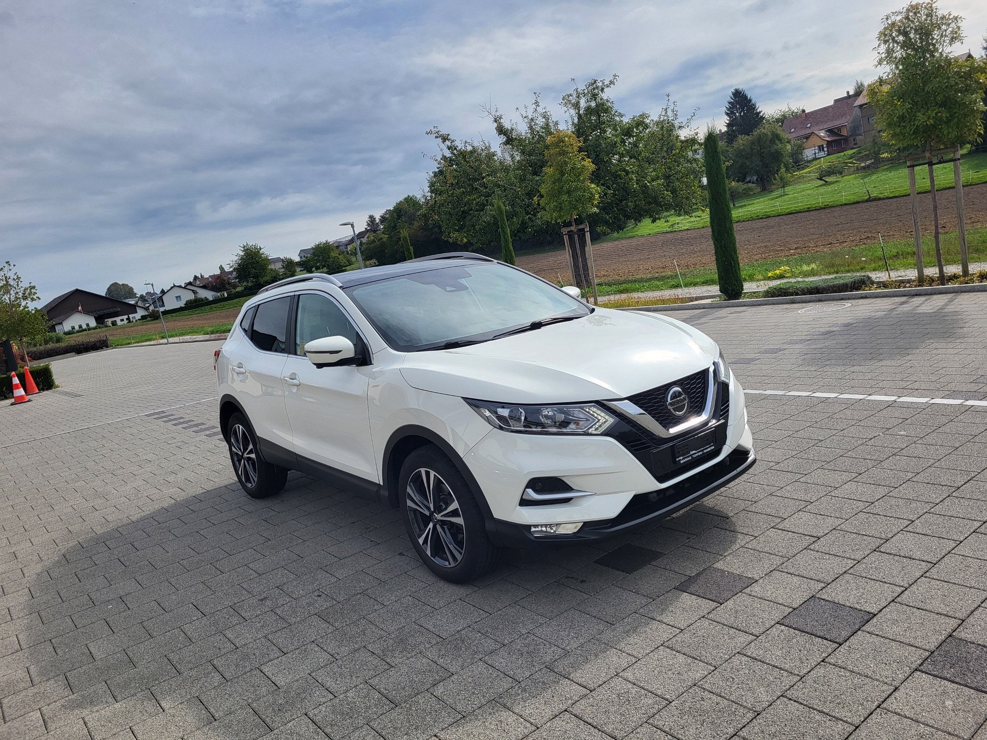 NISSAN Qashqai 1.3 DIG-T tekna DCT-image-0