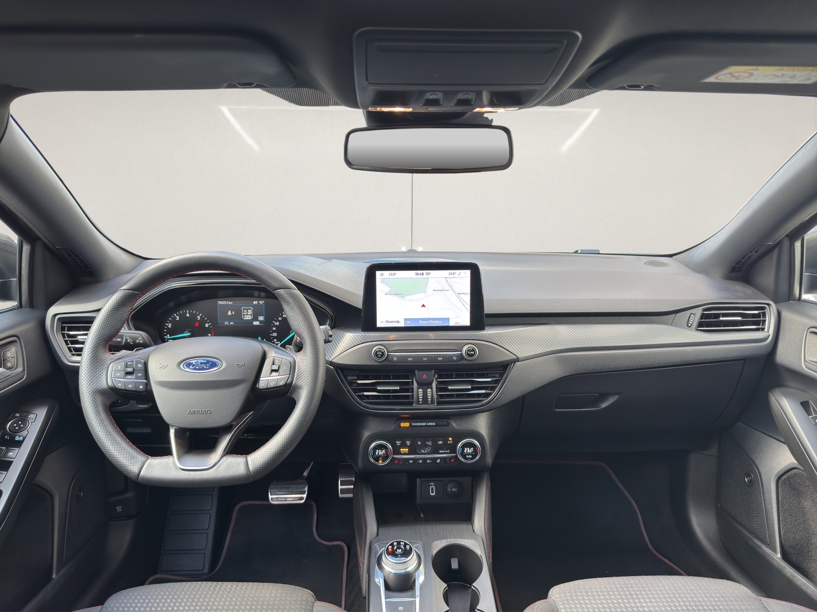 FORD Focus 1.0 SCTi ST Line Automatic-image-9