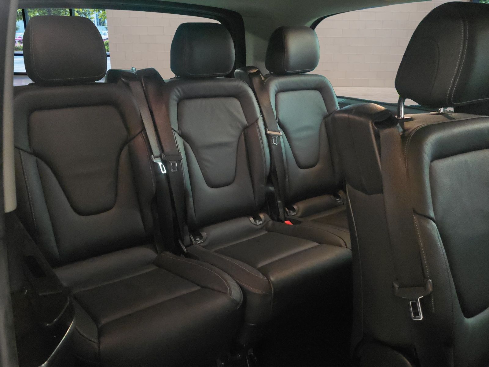 MERCEDES-BENZ V 250 d Avantgarde lang 4Matic 7G-Tronic-image-16