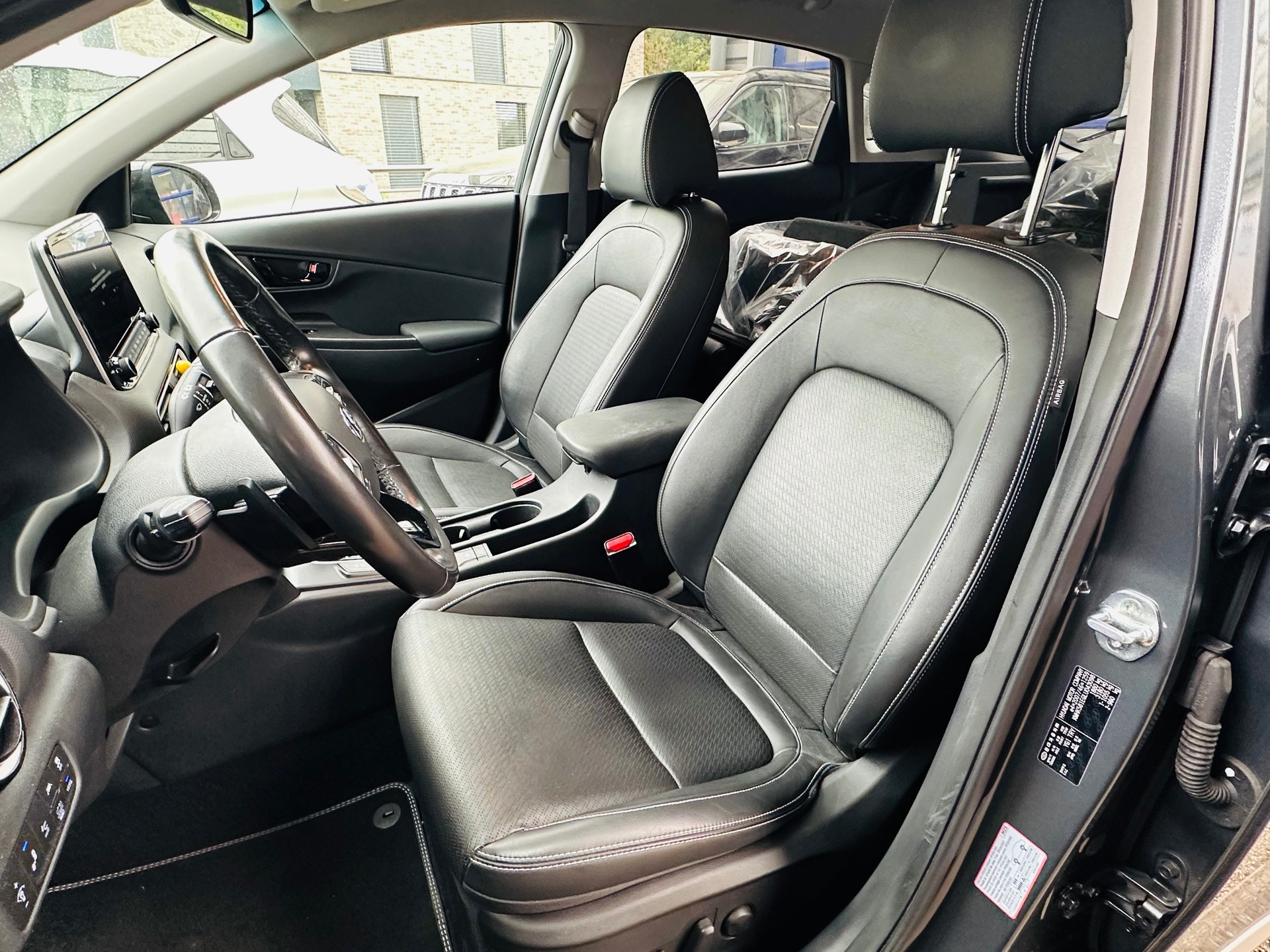 HYUNDAI Kona 1.6 GDi HEV Vertex DCT-image-8