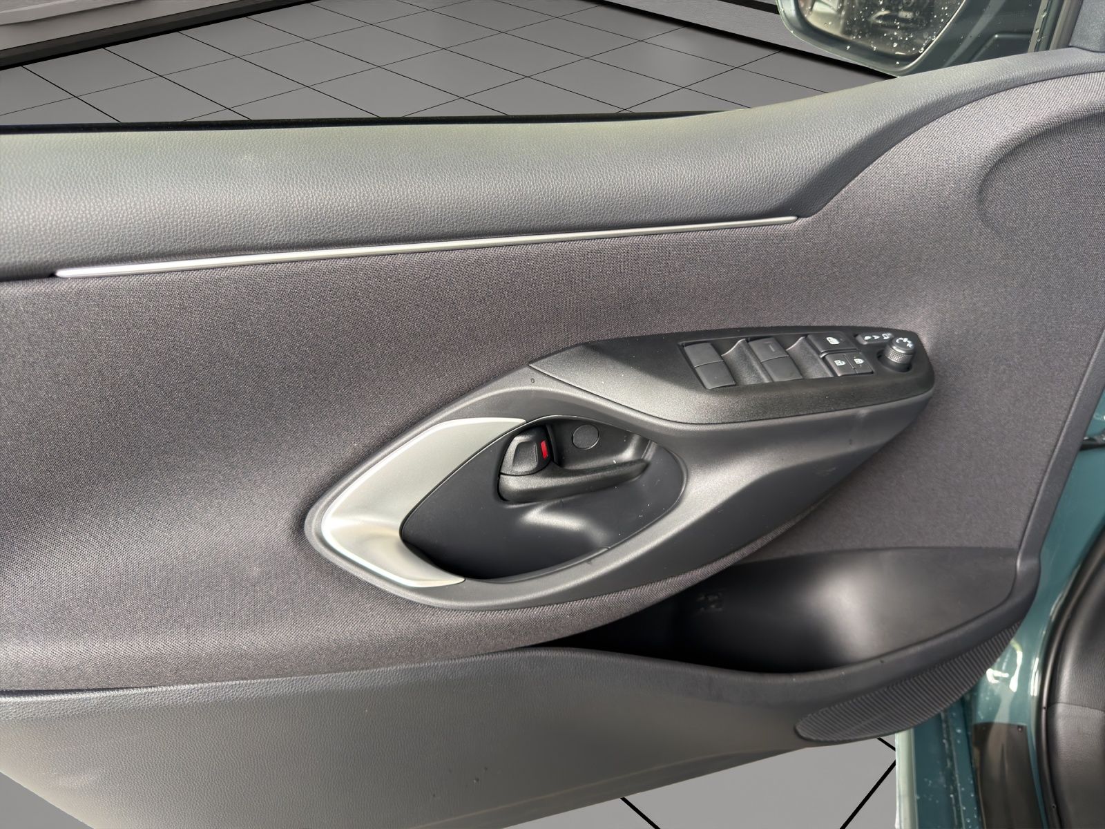 MAZDA 2 Hybrid Prime-line-image-13