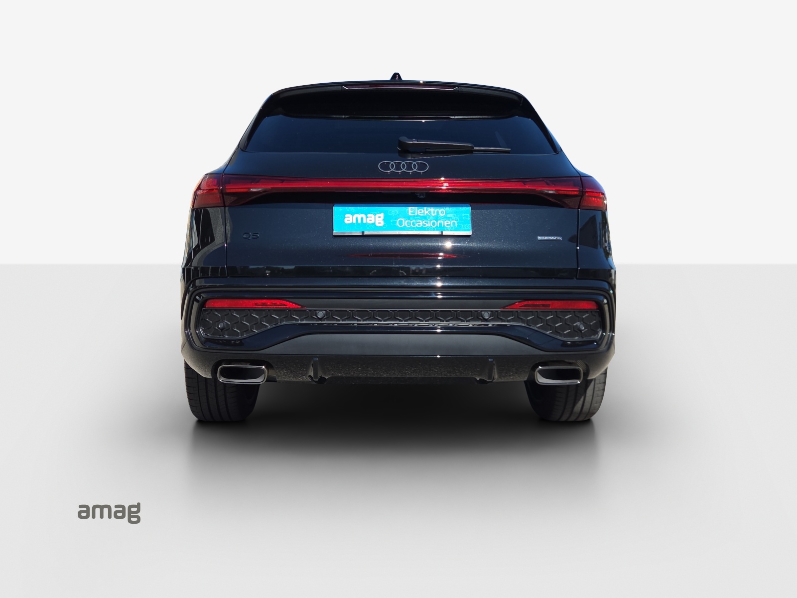 AUDI Q5 e-hybrid quattro 270 kW S-tronic-showroom-element-3