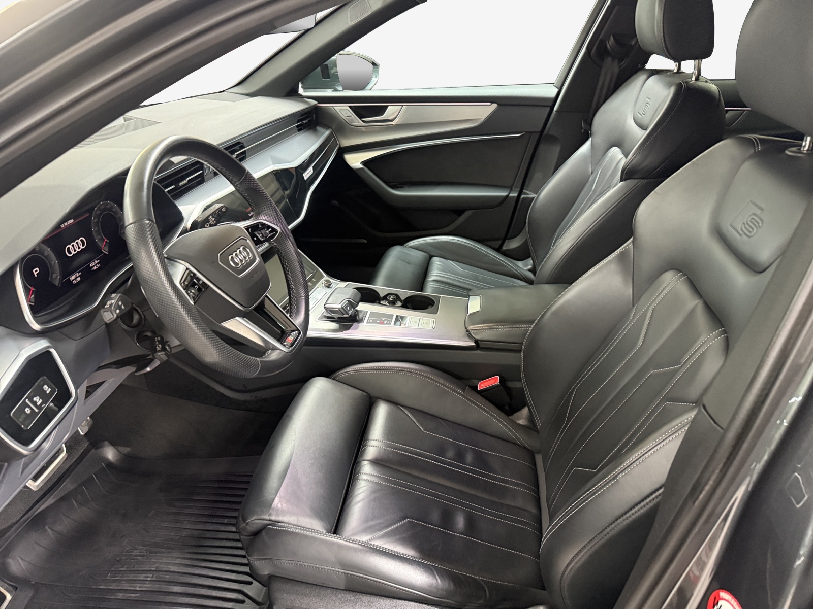 AUDI A6 Avant 45 TFSI Sport S-tronic quattro-image-7