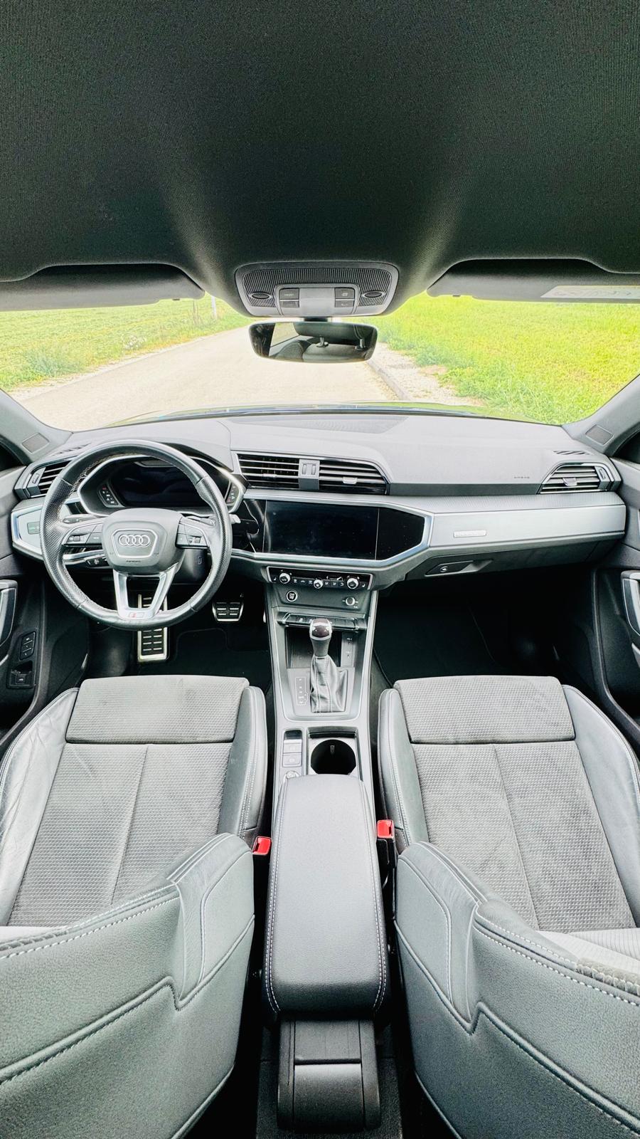 AUDI Q3 40 TFSI S line quattro S-tronic-image-6