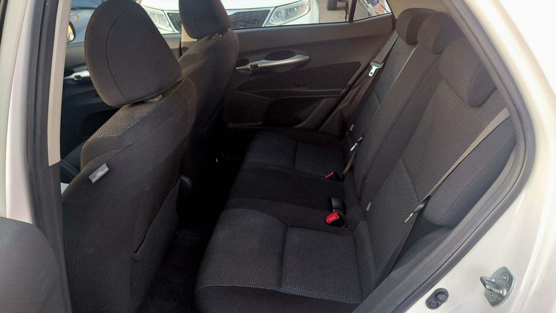 TOYOTA Auris 1.8 16V HSD Linea Sol-image-14