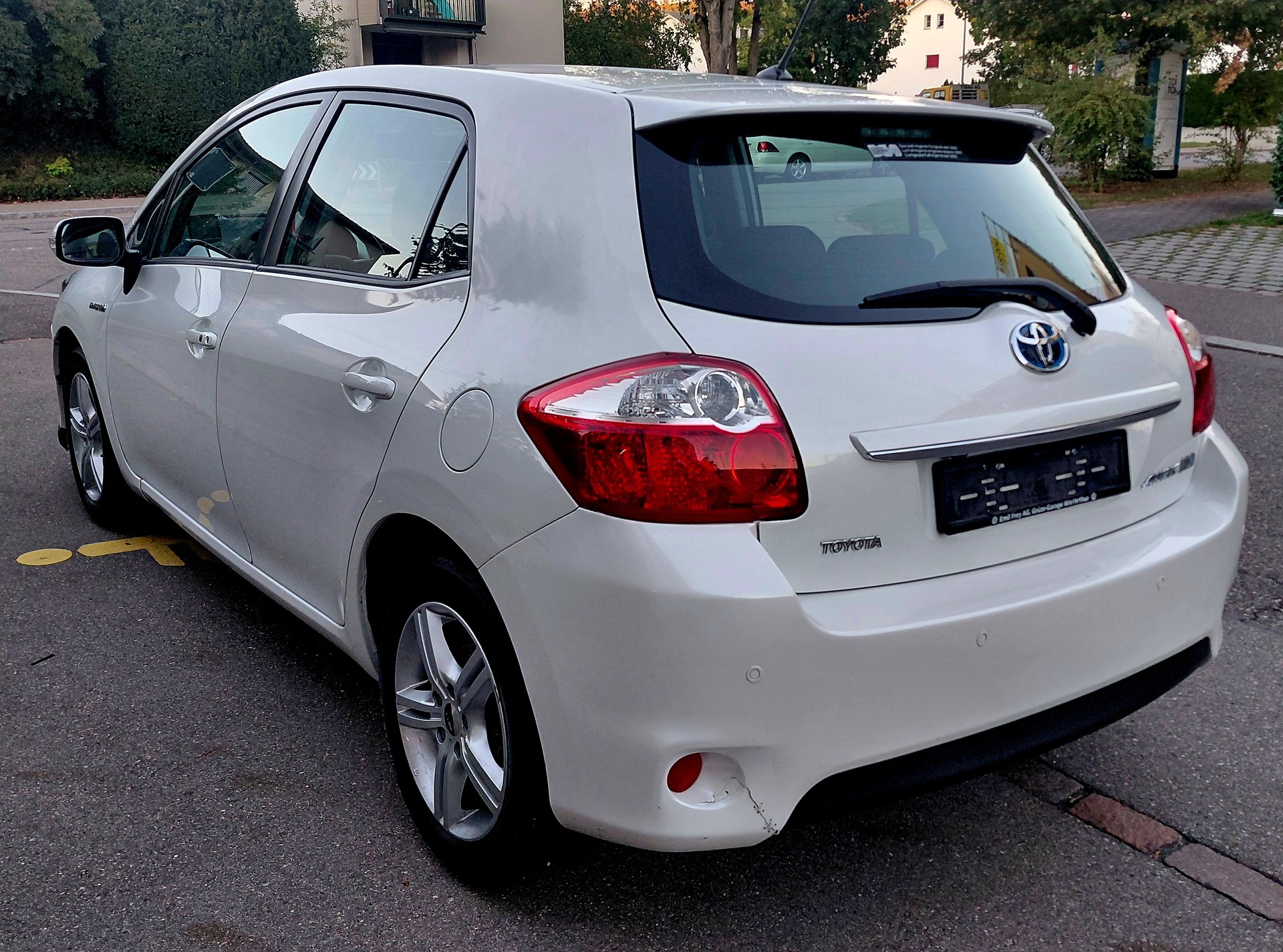 TOYOTA Auris 1.8 16V HSD Linea Sol-image-5