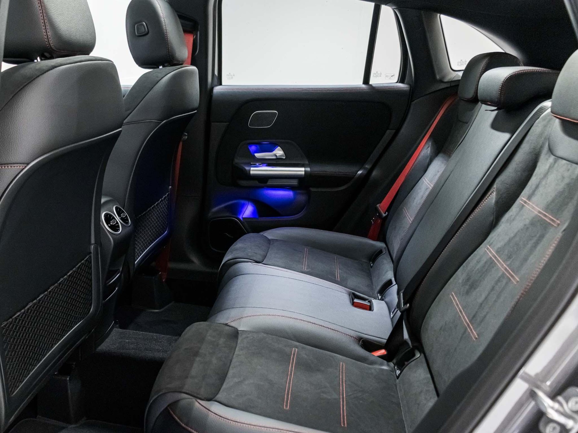 MERCEDES-BENZ GLA 35 AMG 4MATIC-image-7