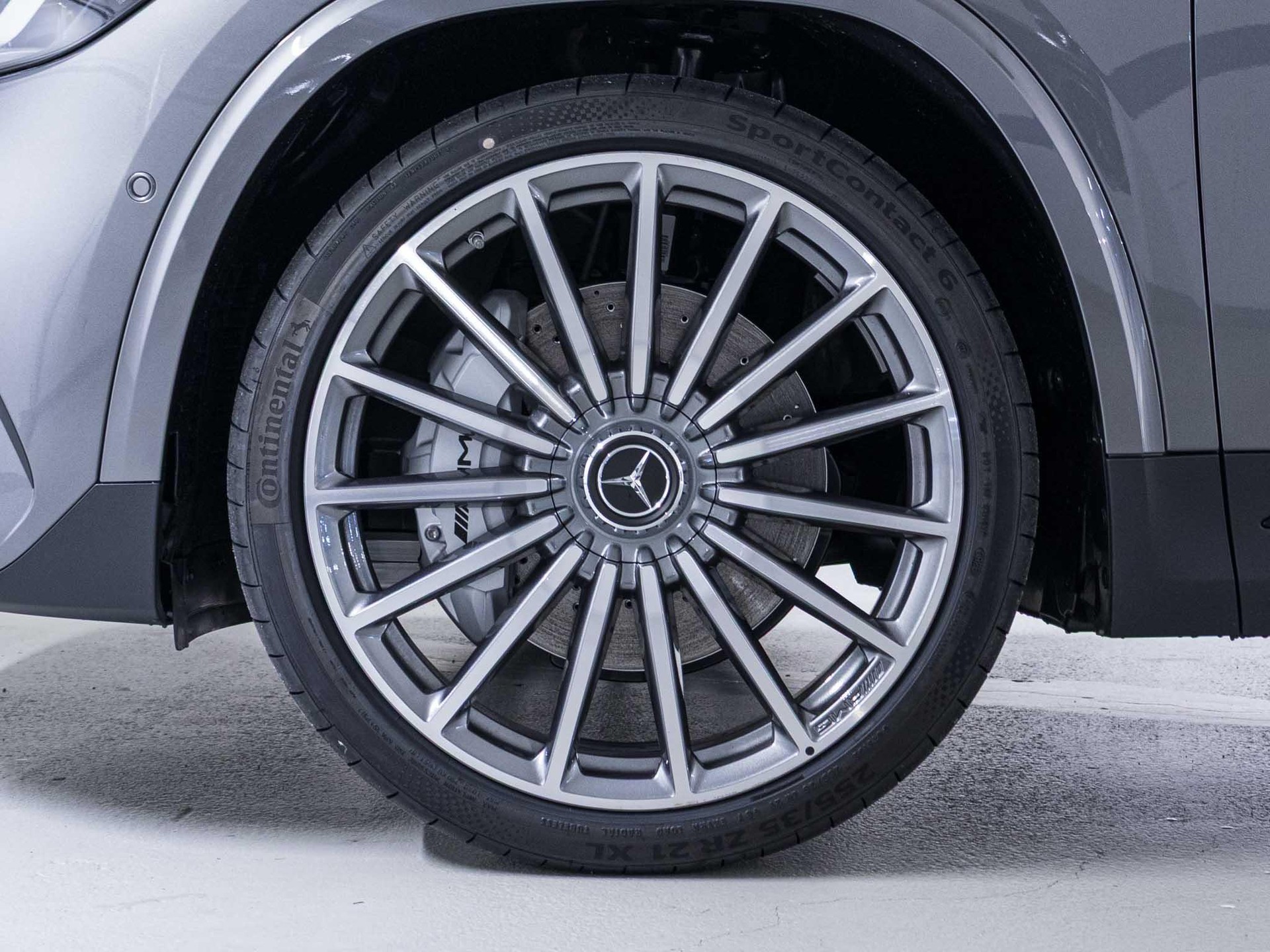 MERCEDES-BENZ GLA 35 AMG 4MATIC-image-14