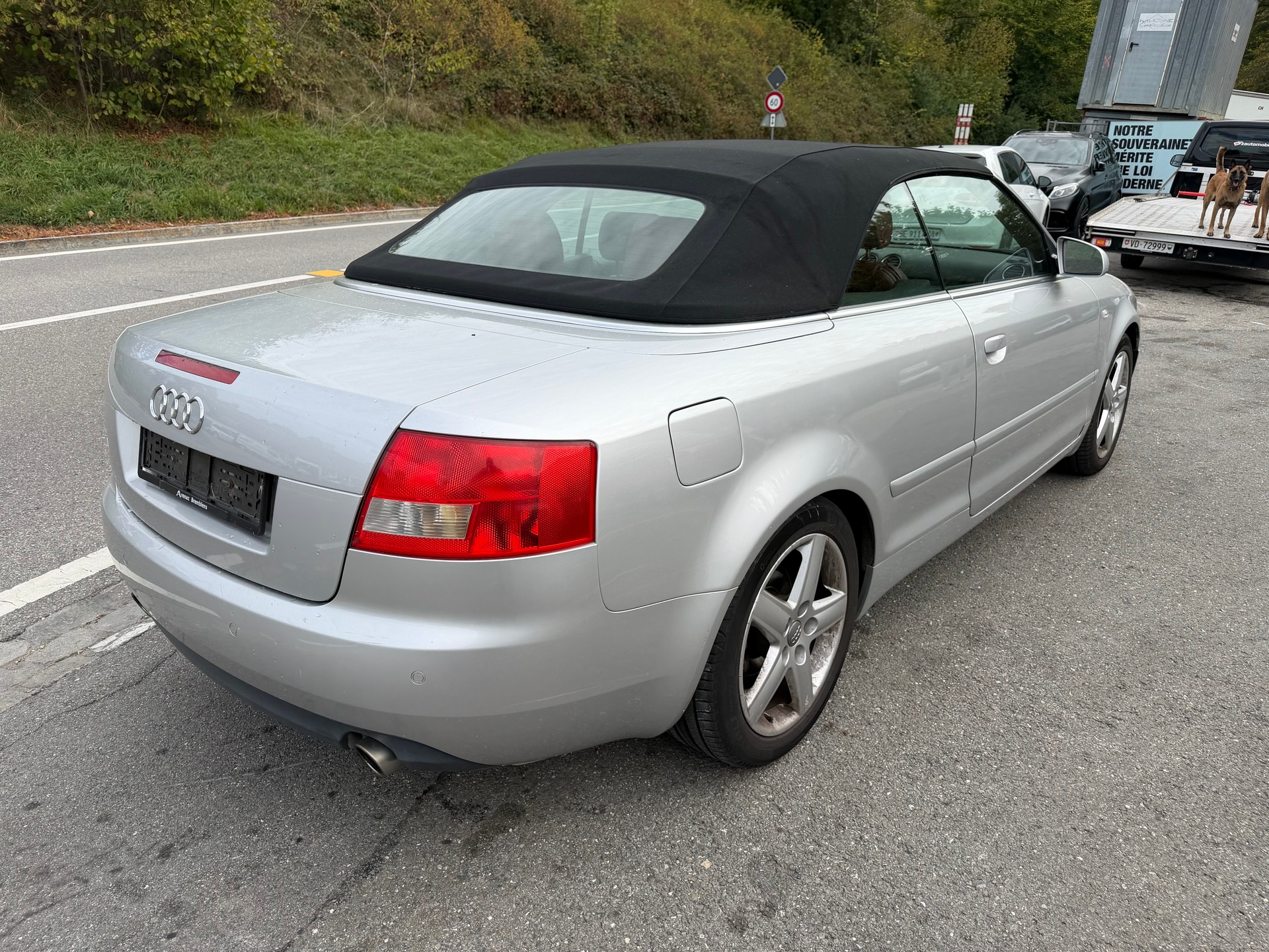 AUDI A4 Cabriolet 1.8 Turbo-image-2
