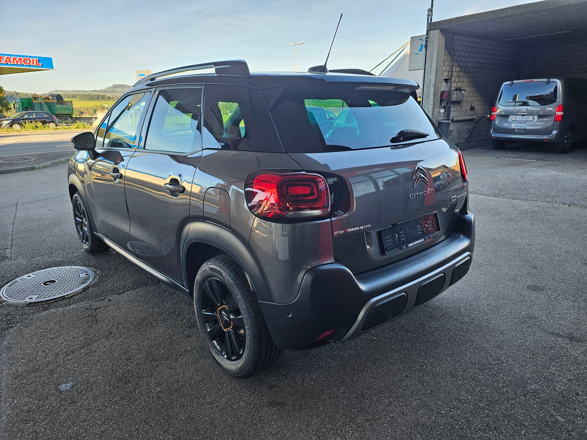 CITROEN C3 Aircross 1.2i PureTech Rip Curl EAT-image-2