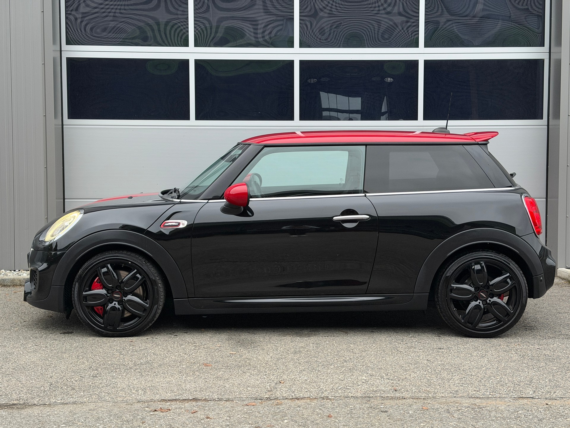 MINI Cooper John Cooper Works-image-5