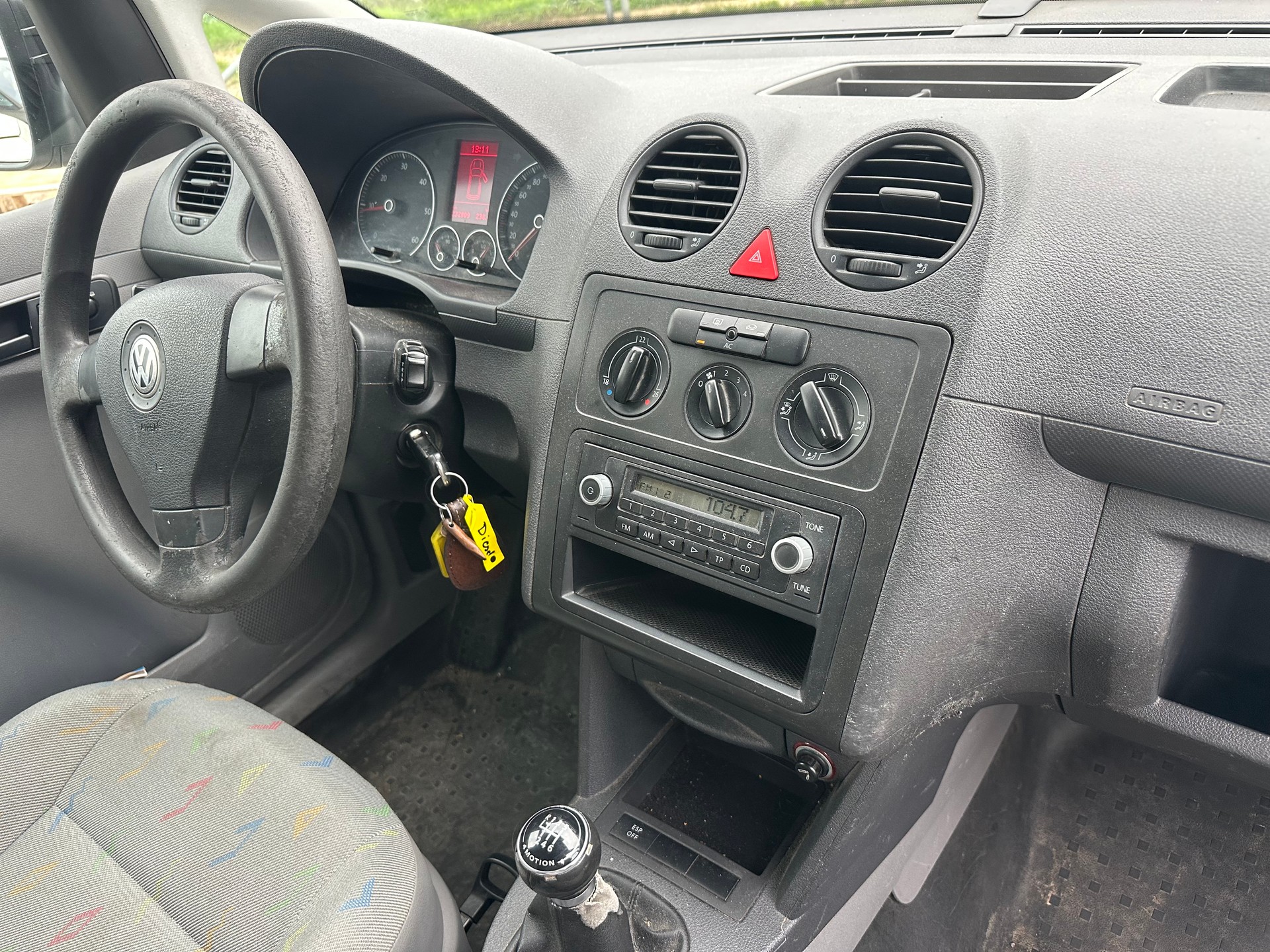 VW Caddy 1.9TDI PD 4Motion-image-13
