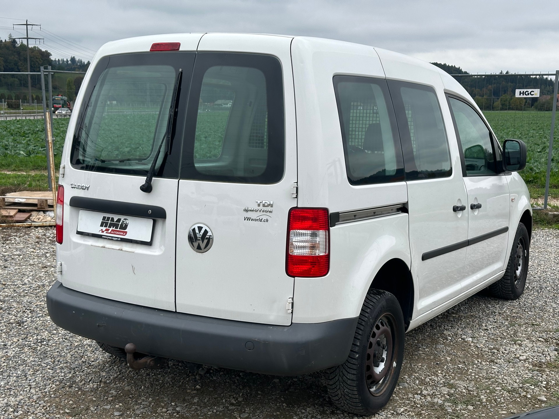 VW Caddy 1.9TDI PD 4Motion-image-6