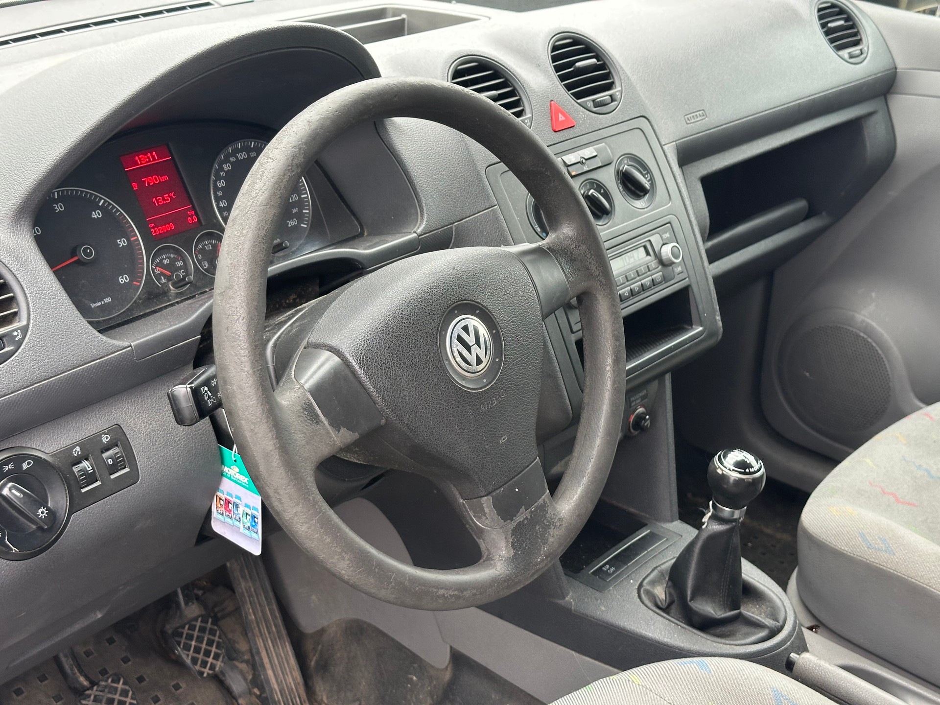 VW Caddy 1.9TDI PD 4Motion-image-11