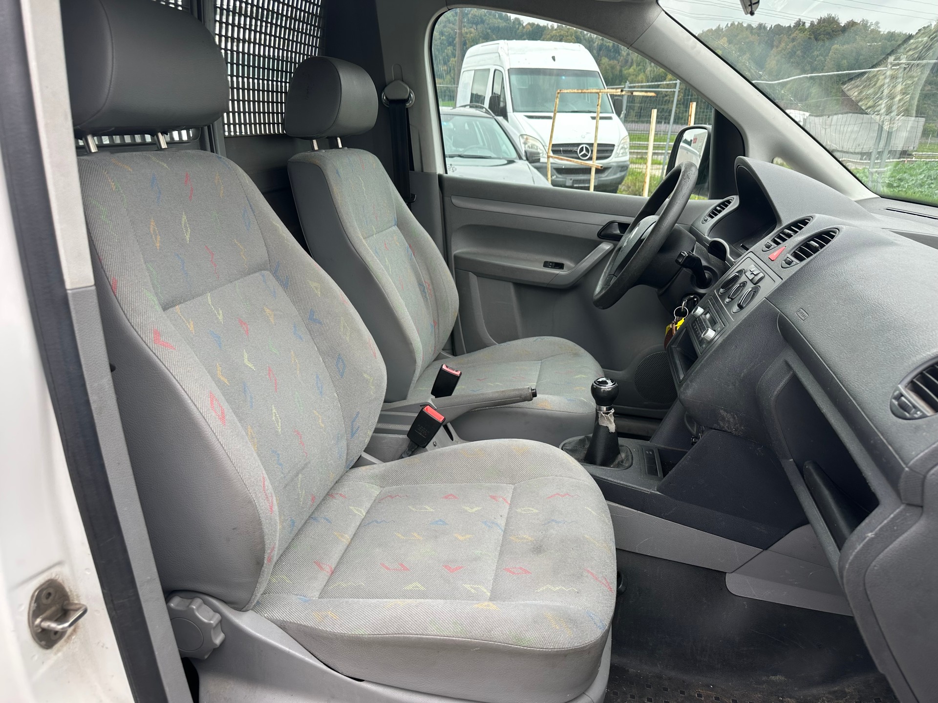 VW Caddy 1.9TDI PD 4Motion-image-12